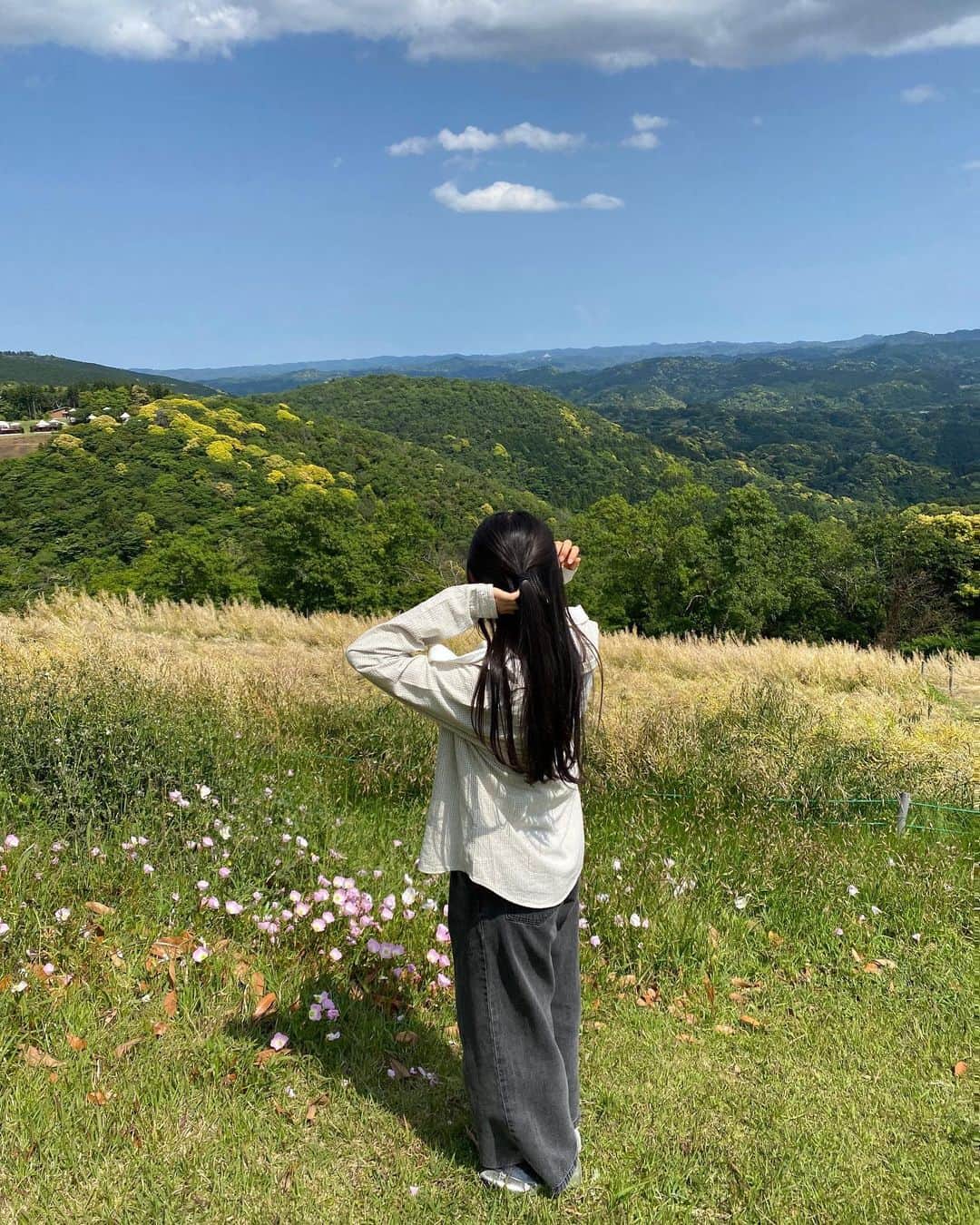 天海ありいさんのインスタグラム写真 - (天海ありいInstagram)「．  少し前の！ 自然大好きだ〜  ．  #05  #05line  #jkブランド #jk3  #ヘアアレンジ  #ポートレートモデル #ヘアモデル  #カットモデル  #サロンモデル  #せるふぃー  #セルフィー  #レイアウト #いいね #いいね返し  #likes  #ootdstyle  #ootd  #ootdfashion  #followme」7月12日 8時07分 - ally__1020