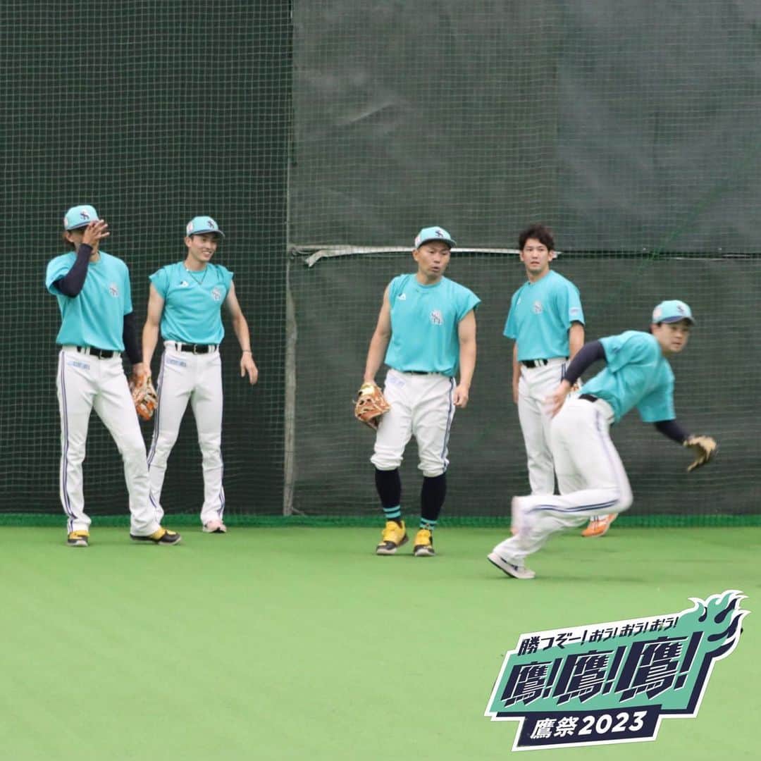 福岡ソフトバンクホークスさんのインスタグラム写真 - (福岡ソフトバンクホークスInstagram)「#practicephoto #2023年7月12日 #vs埼玉西武ライオンズ  #北九州市民球場 #鷹の祭典2023 #softbankhawks  #ホークス #sbhawks #鷹鷹鷹」7月12日 17時36分 - softbankhawks_official