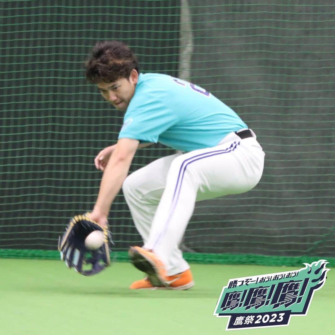 福岡ソフトバンクホークスさんのインスタグラム写真 - (福岡ソフトバンクホークスInstagram)「#practicephoto #2023年7月12日 #vs埼玉西武ライオンズ  #北九州市民球場 #鷹の祭典2023 #softbankhawks  #ホークス #sbhawks #鷹鷹鷹」7月12日 17時36分 - softbankhawks_official