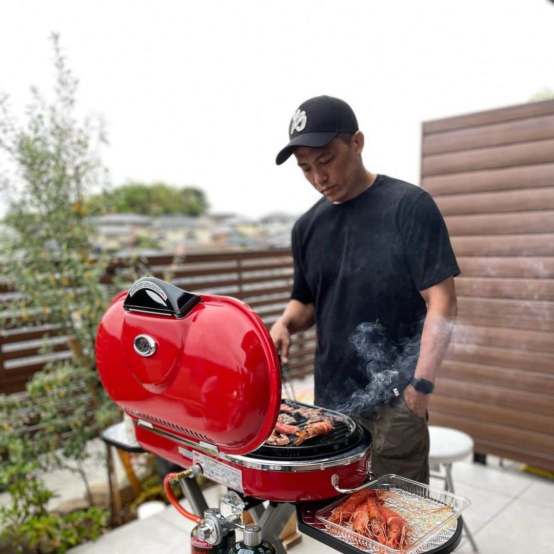 野村忠宏さんのインスタグラム写真 - (野村忠宏Instagram)「. いつぞやのBBQ🍖 そこで新しい自分を発見😆💡  さて、次はいつ開催しようかな。  #BBQ #友人 #おもてなし #感謝 #笑顔」7月12日 17時48分 - nomura60kg