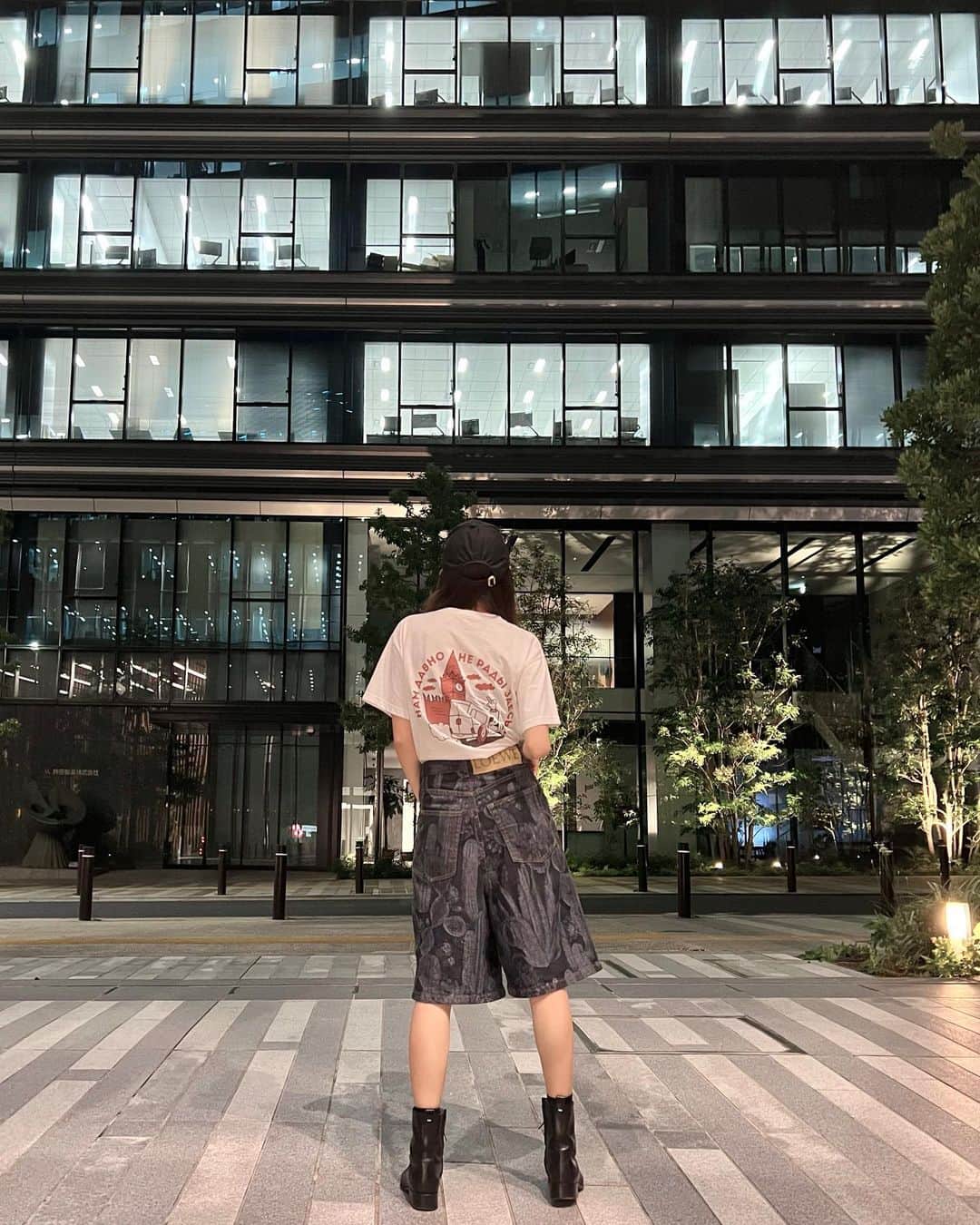 ハ・ヨンスさんのインスタグラム写真 - (ハ・ヨンスInstagram)「It’s a mess but so am I, we are all a hot mess 🐰🤙🏻」7月12日 17時53分 - hayeonsoo_