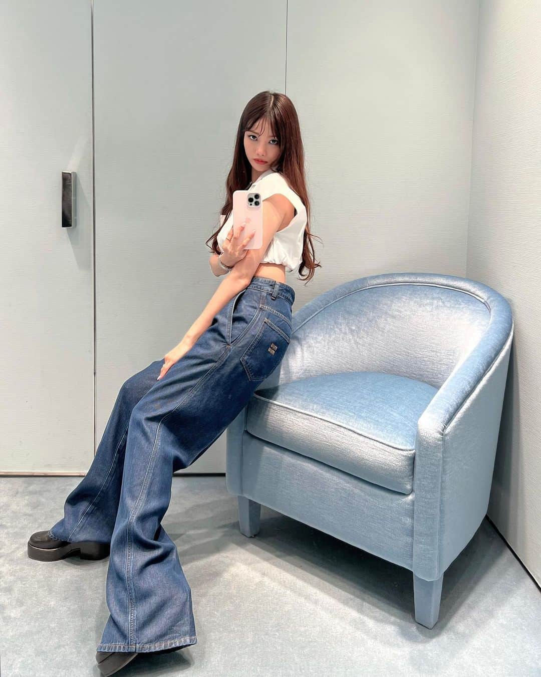 ハ・ヨンスさんのインスタグラム写真 - (ハ・ヨンスInstagram)「It’s a mess but so am I, we are all a hot mess 🐰🤙🏻」7月12日 17時53分 - hayeonsoo_