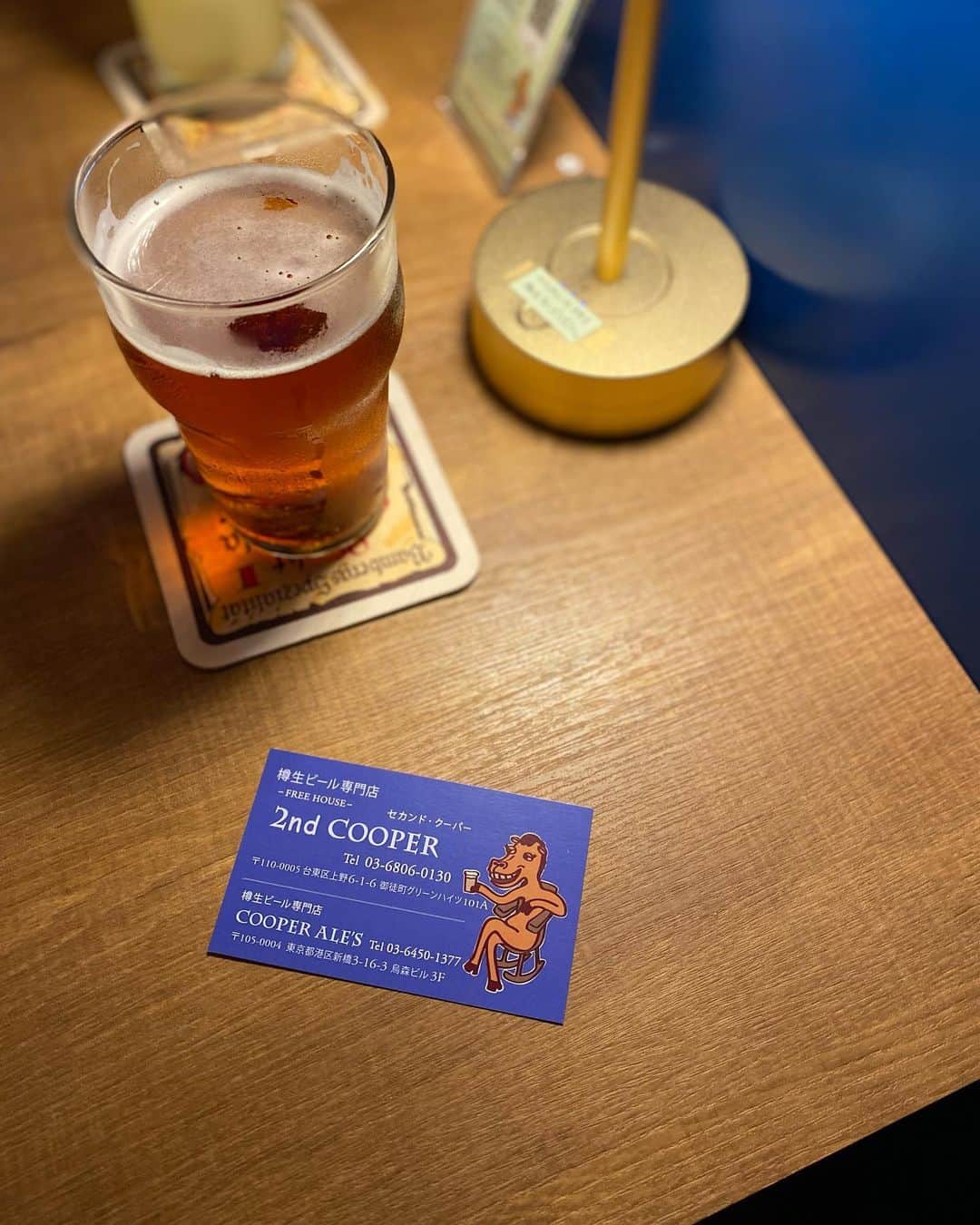 Freeport-ueno/上野さんのインスタグラム写真 - (Freeport-ueno/上野Instagram)「上野はオアシスの宝庫  Freeportから大股25歩  目と鼻の先にございます  @2nd.cooper さん  もその一つ🍺 落ち着いた大人の空間が非常に居心地のいい"craft beer pub"  こんな場所にこそFreeportのアイテムは役立つなと  ビールと共に味わう  最高な瞬間でございます。  D.C.WHITE  マドラスシャツジャケット&リネントラウザー  こちらがあれば大抵のロケーションで活躍してくれるかと。  皆様も是非お試し下さいませ。  #beer#ビール#樽生専門店#2ndcooper  #御徒町  #dcwhite#Madras#jacket#linentrousers  #上野#上野セレクトショップ#御徒町  #Freeport#freeportueno」7月12日 18時10分 - freeportueno