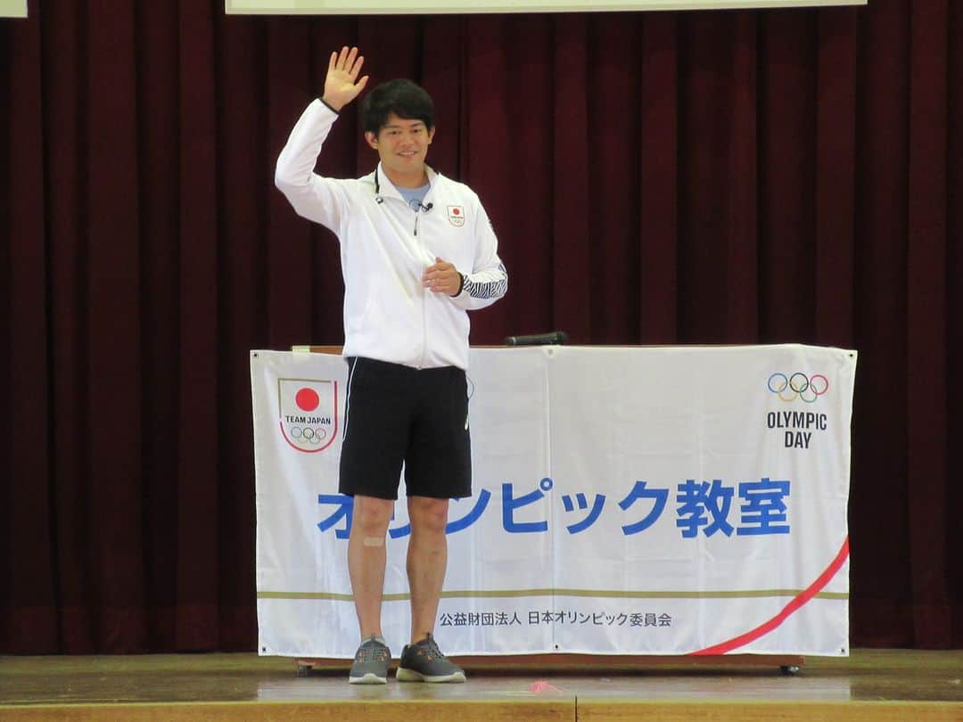 日本オリンピック委員会さんのインスタグラム写真 - (日本オリンピック委員会Instagram)「7月11日・12日、三郷市立北中学校にて、#近代五種 の #村上佳宏 さん、 #カヌー スラローム の #海渕萌 さん、#バスケットボール の #濱口典子 さん、 #フィギュアスケート の #小塚崇彦 さんによる #オリンピック教室 を実施いたしました！  ご参加いただいた中学生の皆さん、ありがとうございました！  #TEAMJAPAN #がんばれニッポン」7月12日 18時20分 - teamjapanjoc