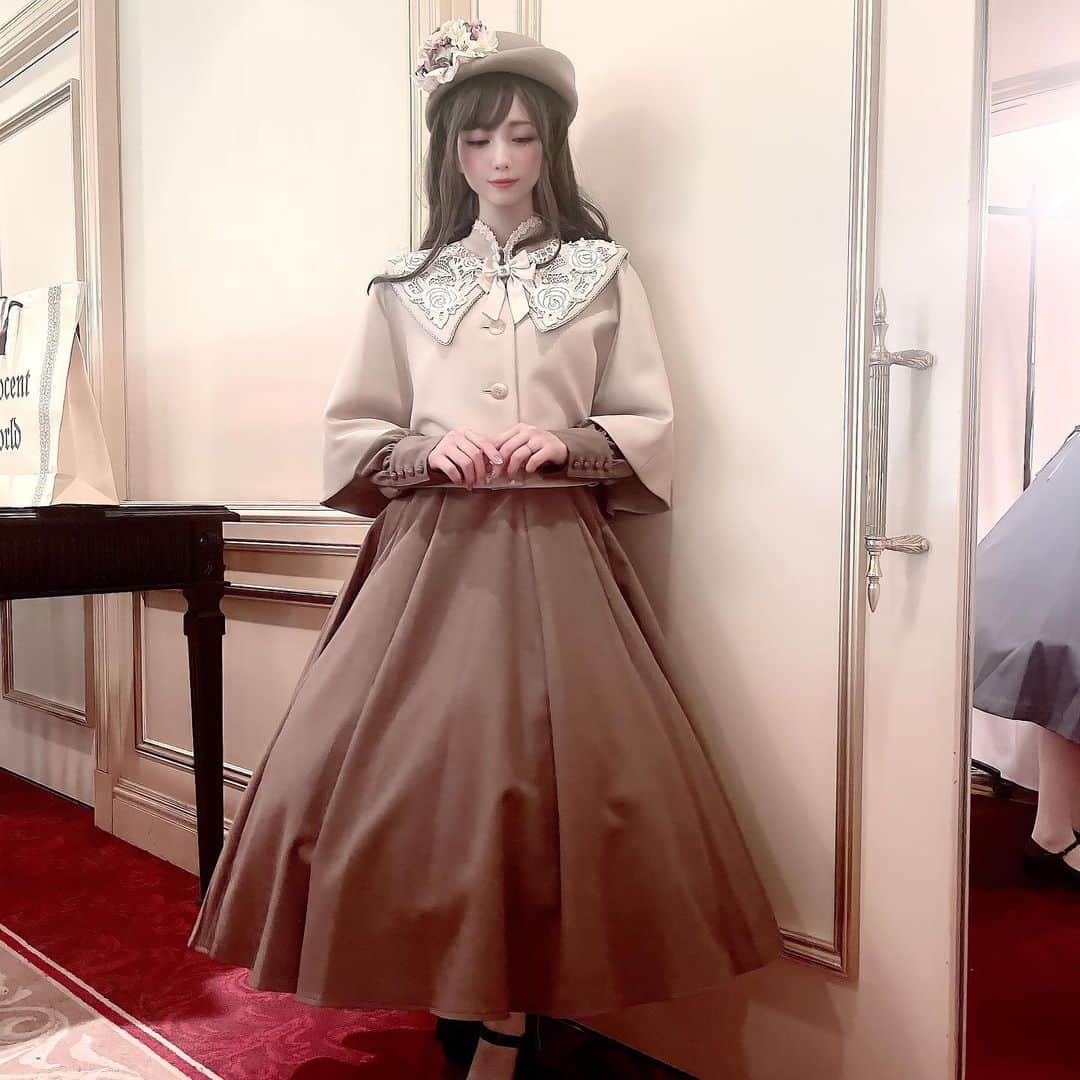 皆方由衣さんのインスタグラム写真 - (皆方由衣Instagram)「Innocent World A/W collection 2023♡ ver1  #innocentworld #クラロリ #lolitafashionstyle #classicallolita」7月12日 18時34分 - yuiminakata