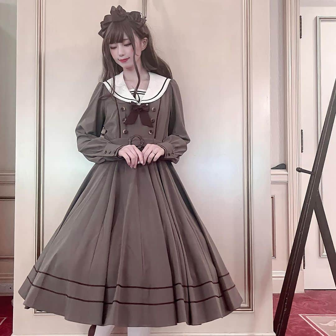 皆方由衣のインスタグラム：「Innocent World A/W collection 2023♡ ver1  #innocentworld #クラロリ #lolitafashionstyle #classicallolita」