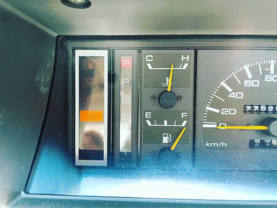 黒瀬純さんのインスタグラム写真 - (黒瀬純Instagram)「旧車に厳しい暑さ 家でて15分で水温計が爆上がりしたのですぐに引き返しました。 ウォッシャー液も蒸発してるようです #y30グロリア」7月12日 18時53分 - kurojun9610