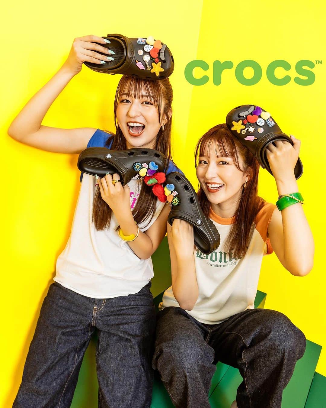 クロックス（crocs）さんのインスタグラム写真 - (クロックス（crocs）Instagram)「クロックスコーデ feat. @rikariko_official  ジビッツ™️チャームにも注目！  #クロックス #ジビッツ #crocs #Jibbitz」7月12日 18時51分 - crocsjp