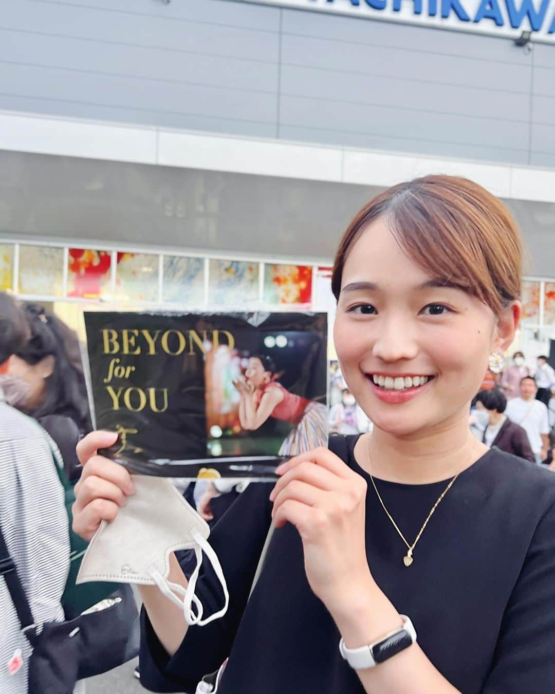 篠原梨菜さんのインスタグラム写真 - (篠原梨菜Instagram)「浅田真央さんのアイスショー BEYOND The Final 千秋楽公演に行ってきました！ 初めてのアイスショー 言葉にできないくらい心を動かされました。 90分間があっという間でした...！ 一緒に行った家族とは大千秋楽のライブ配信も観たいねと。  以前THE TIME, で浅田真央さんと柴田嶺さんに披露していただいた シェヘラザード バラードもみることができて...素敵すぎて震えました。  パワーをもらいました！  #beyond  #beyondthefinal  #浅田真央　さん #柴田嶺　さん #アイスショー #千秋楽 #tbs」7月12日 10時02分 - shinorinatbs