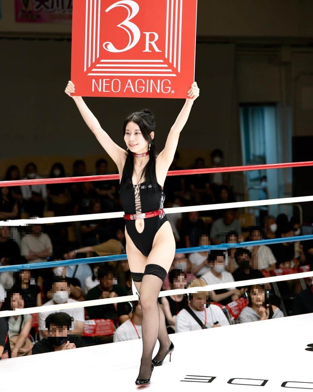 SHOOT GIRLSさんのインスタグラム写真 - (SHOOT GIRLSInstagram)「⚡️2023.06.25に行われたSHOOT BOXING 2023 act.3⚡️ . シュートガールズの当日のラウンドショット📸を 数人ずつ、数日おきに更新致します☺️💓 写真のタグから皆さんの推しガールのアカウントページを是非チェックしてくださいね😉✨ . #シュートボクシング #ラウンドガール ⁠#SHOOTBOXING #SHOOTGIRLS #ROUNDGIRL #japanesegirl #シュートボクシング #シュートガールズ #ラウンドガール #晶羅 #明璃奈 #芦沢ゆうな #藤井咲希 #蒼井じゅの」7月12日 10時27分 - shoot_girls_official