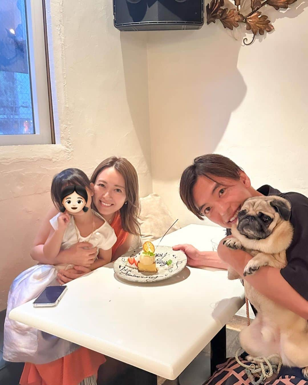 渡辺義明さんのインスタグラム写真 - (渡辺義明Instagram)「7月11日🗓️　 💍7回目の結婚記念日💍  家族みんなでお祝いしました🥂  この時間が何よりも1番大切。  今は仕事ばっかりで 家族も2人の時間も取れてないけど笑  これからも宜しくお願いします☺️  いつもありがとう！！  #結婚記念日  #渡邊家」7月12日 10時41分 - watanabeyoshiaki