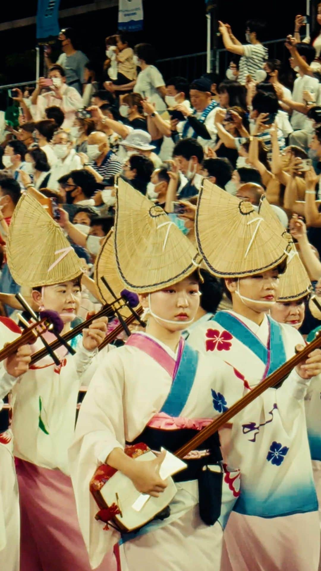 大川優介のインスタグラム：「TOKUSHIMA - 阿波踊り   夏祭りの季節 徳島の阿波踊りが懐かしい  京都の祭りといえば？  A video by @yusukeokawa    #bmpcc4k #tokushima #cinematic #vlog」