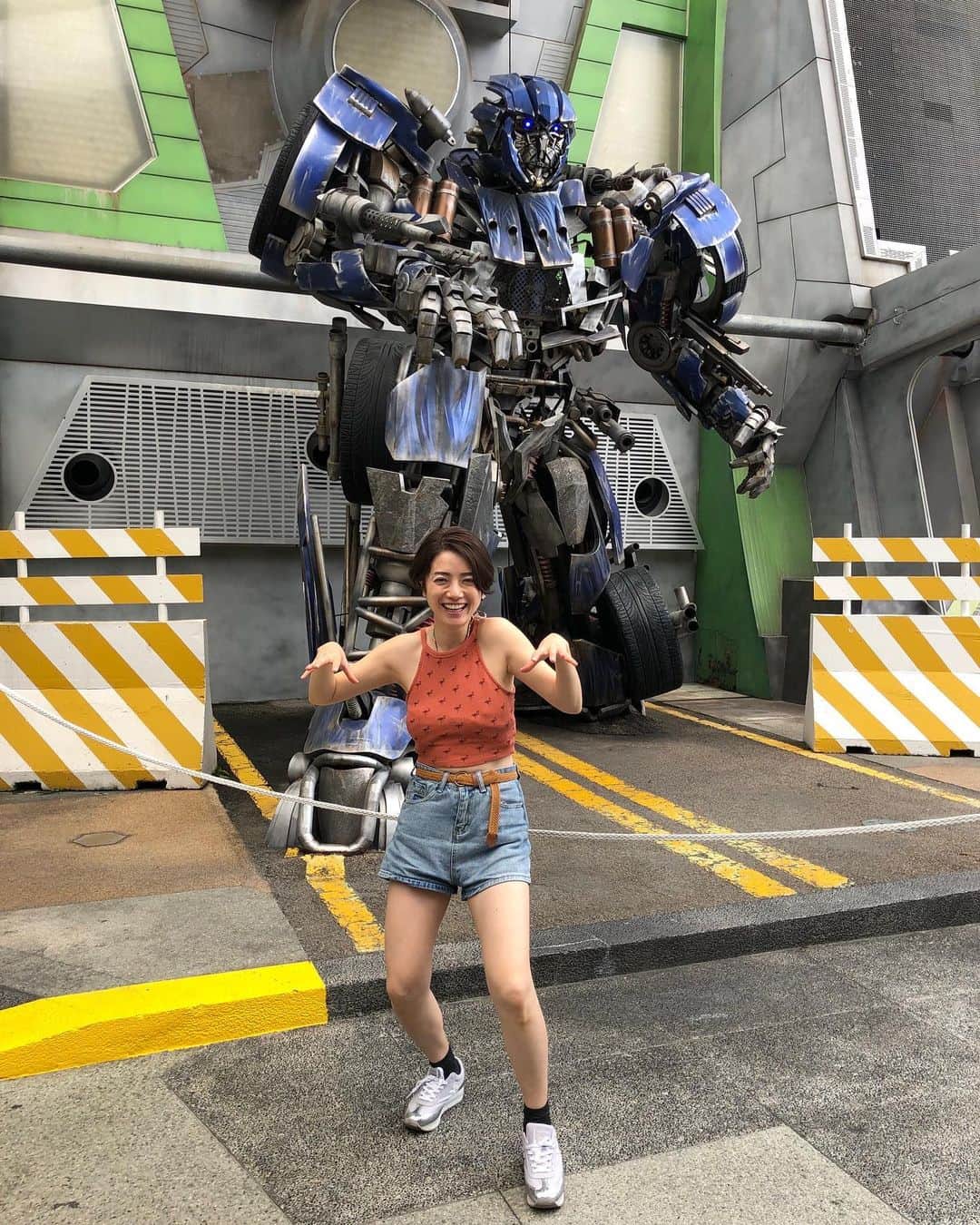 小川夏果さんのインスタグラム写真 - (小川夏果Instagram)「#singapore 人生の楽しさや幸せって一時的なものじゃない。仕事も仲間も遊びも長期的に、そう思える人たちとこれからも一緒にいたい😋シンガポールの街の雰囲気好きだなぁ  #enjoy #uss #ユニバーサルスタジオシンガポール #楽しい時間 #シンガポール #海外旅行 #遊び心 #幸せな時間 #心情 #日々の暮らし #日々のこと #日々」7月12日 11時14分 - ogawanachu