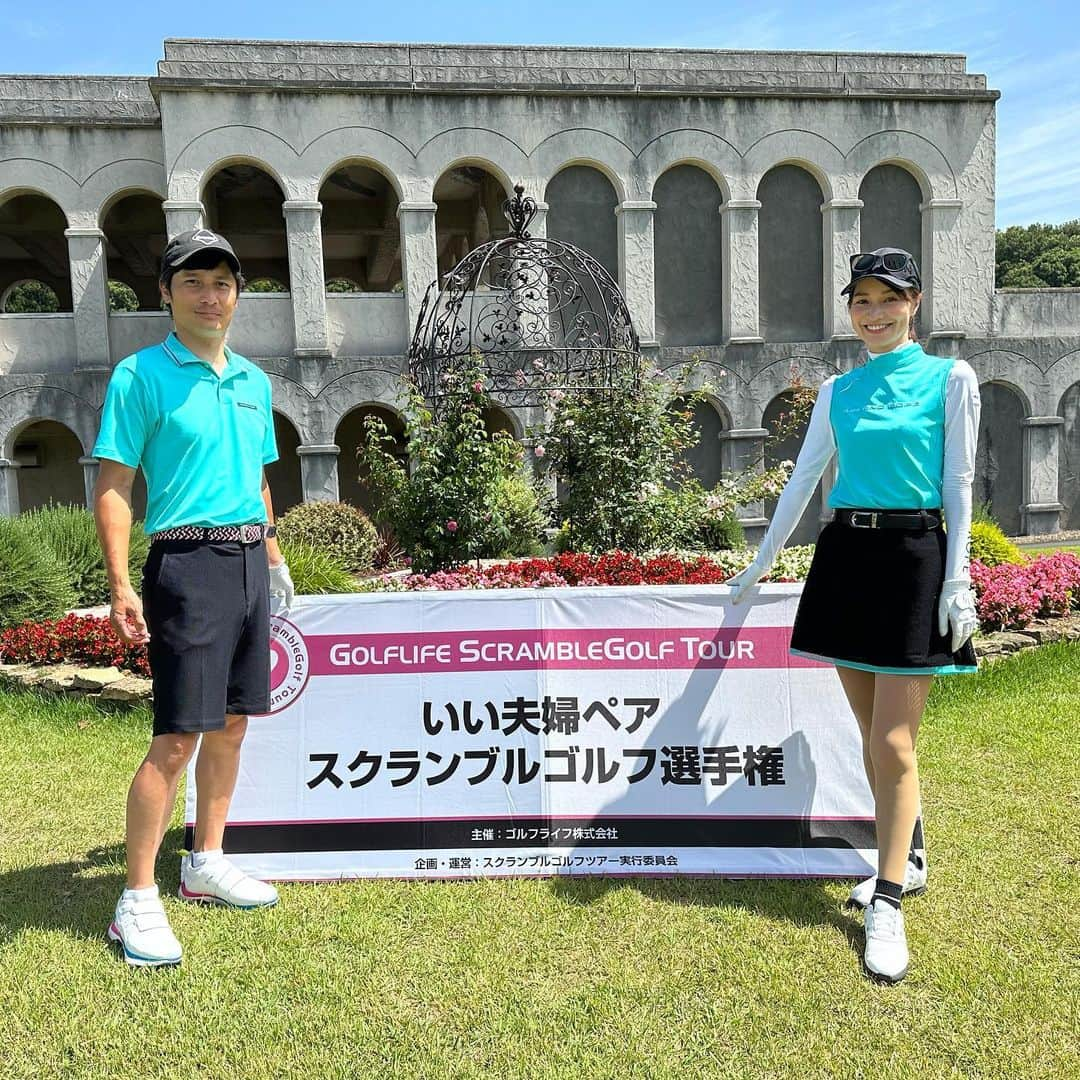 三枝こころさんのインスタグラム写真 - (三枝こころInstagram)「2023年いい夫婦ペアスクランブルゴルフ選手権・予選会スタートしました⛳️ アンバサダーになって、第一会場から沢山の方にお声がけ頂きありがとうございます😊 コーディネートは！ @junandrope イチオシのティファニーブラック。 夫婦でペアルックする機会なんて中々ないけど、ゴルフだったら恥ずかしくない🤣 むしろ会場はペアじゃない方が目立つくらいです。 皆さん瀬田で必ずお会いしましょう。 #いい夫婦ペアスクランブルゴルフ選手権  #ゴルフライフ #ダブルス #golf #junandrope  #ペアルック #ティファニーブルー #アンバサダー #予選会 #コーディネート」7月12日 11時14分 - kokoro_golf