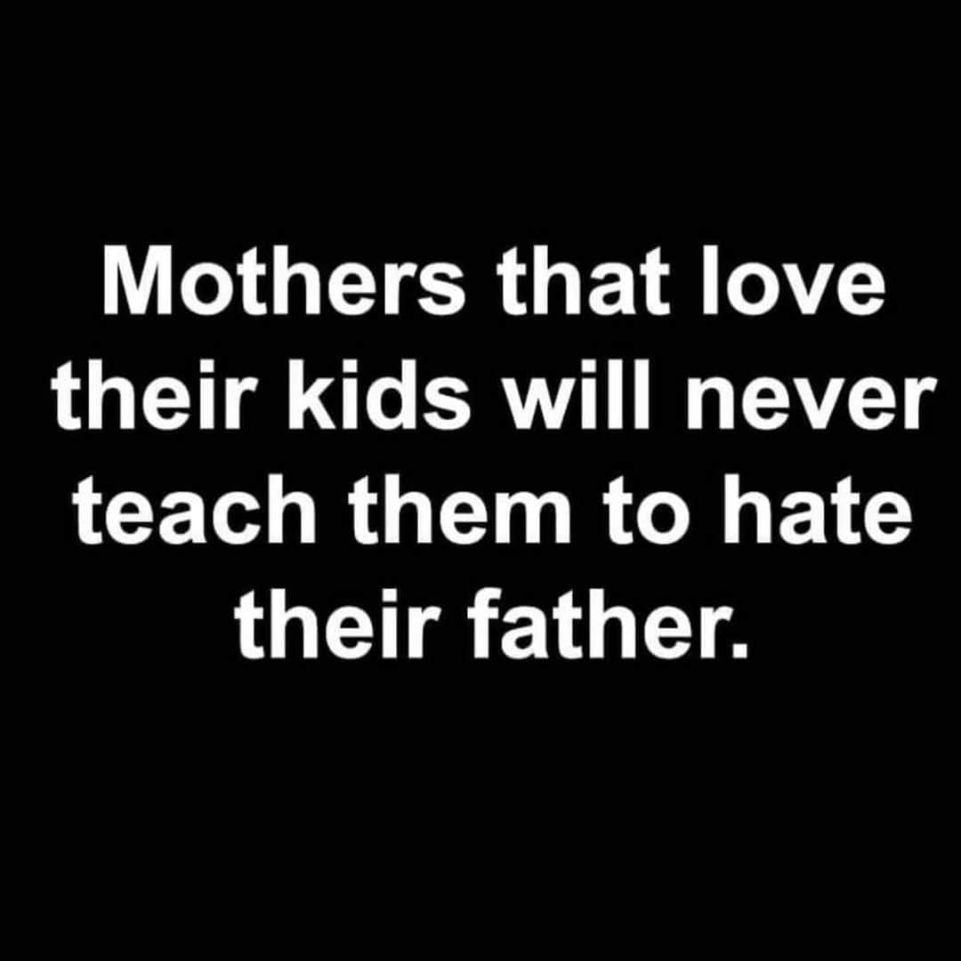 ベイビー・バッシュさんのインスタグラム写真 - (ベイビー・バッシュInstagram)「And Fathers wouldn’t teach their kids to hate Moms either!! If you love your kids!! (But we all know It’s a Cold World mayne)」7月12日 11時36分 - babybash