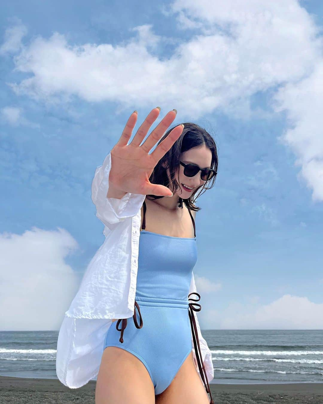 山神アリシアさんのインスタグラム写真 - (山神アリシアInstagram)「BEACH VIBES 🌊」7月12日 19時01分 - aliciayamagami