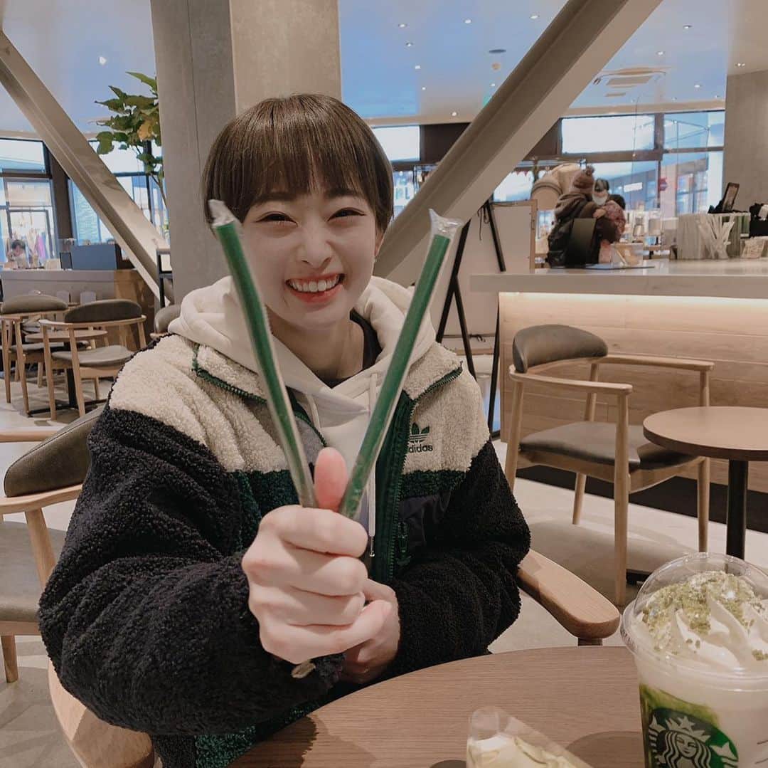 平岩優奈のインスタグラム：「ショート派?ロング派？  私はショート派😶😶😶」