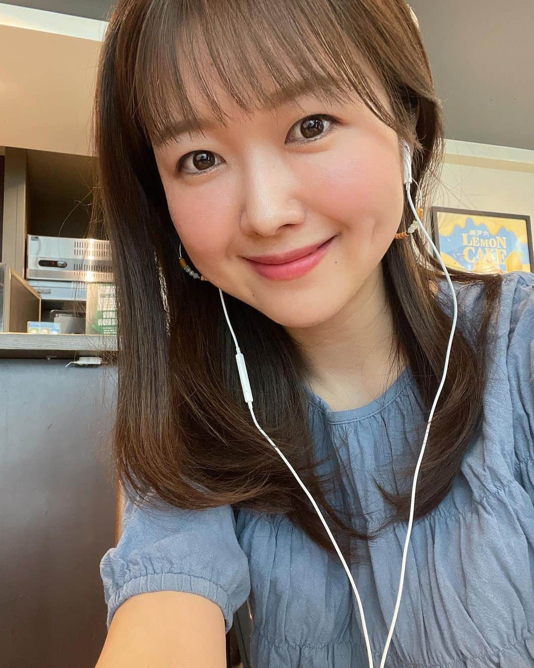 加藤響子さんのインスタグラム写真 - (加藤響子Instagram)「今週は、編集作業ばかりやってます📝  Bluetoothではなく最近ゲットしたワイヤーのイヤホンが重宝してます。」7月12日 14時10分 - katokyooooooooo