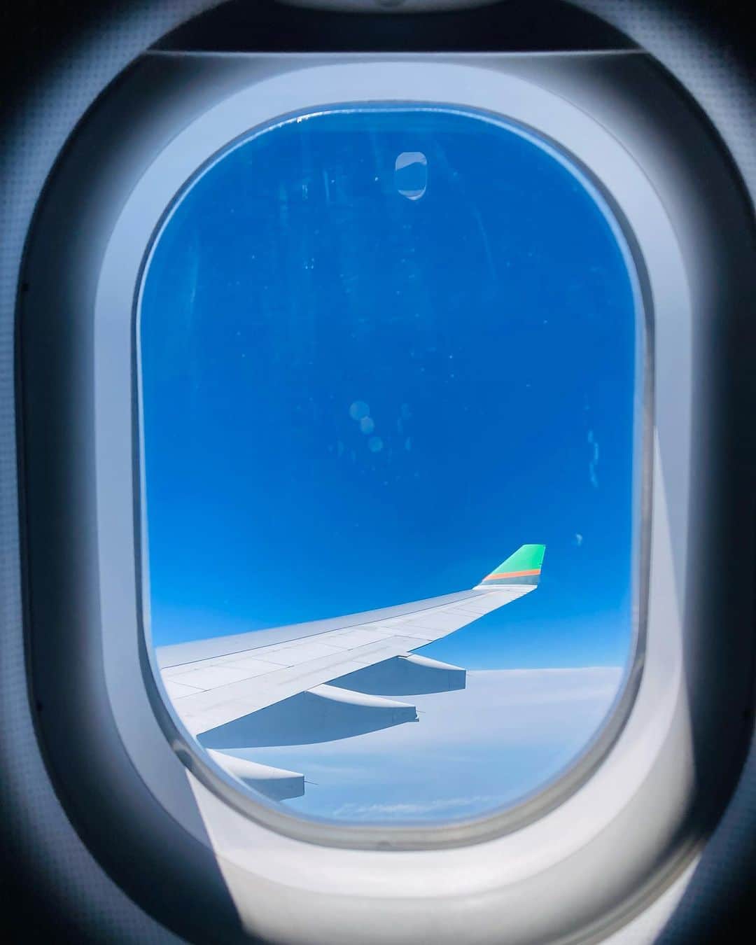 池澤春菜さんのインスタグラム写真 - (池澤春菜Instagram)「飛行機の窓からしか見られない景色もある‼︎」7月12日 14時48分 - haluna7