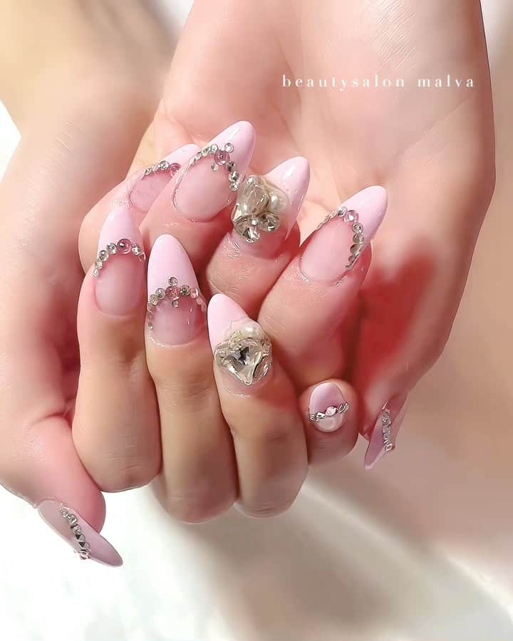 nailsalon malva（ネイルサロンマルヴァ）のインスタグラム