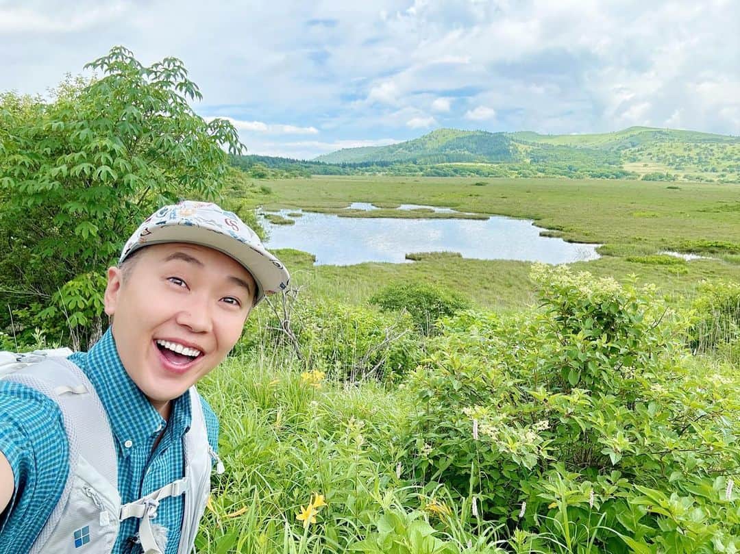 金子貴俊のインスタグラム：「今日も山ロケ！素晴らしい景色に包まれて、最高の山行になりました！ あと少ししたらロケ終了！もう一踏ん張り！夏山！信州たまらんねー✨ #登山#山#山歩き#登山好きな人と繋がりたい #山好きな人と繋がりたい」