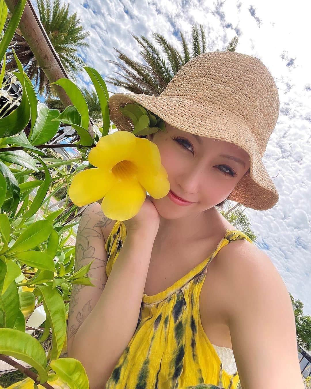 Rilyのインスタグラム：「夏ッ🌞🌴🌺 ． ． ． #沖縄#沖縄旅行」