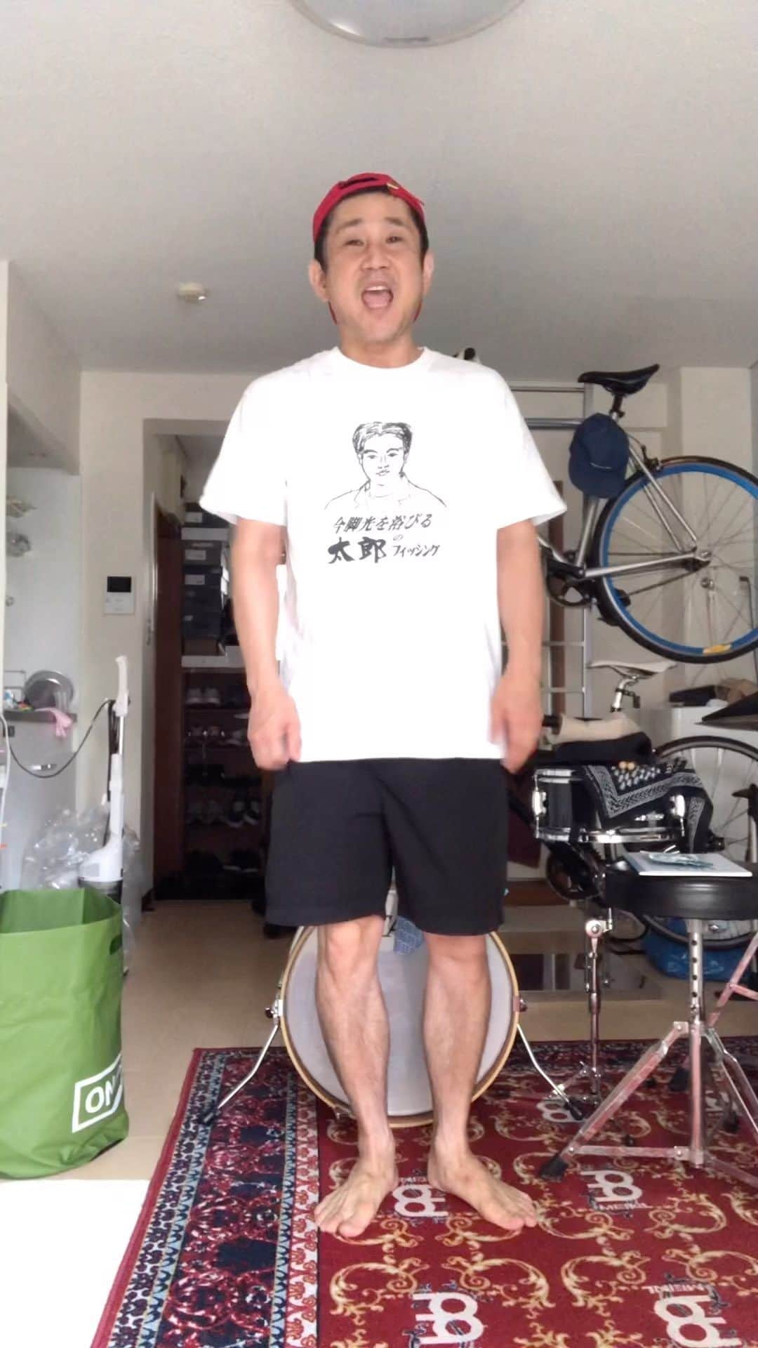 おたこぷーのインスタグラム：「本当に暑からすですね！これ見て涼んでください！ #ギャグ #テニス #フィッシング #太郎」