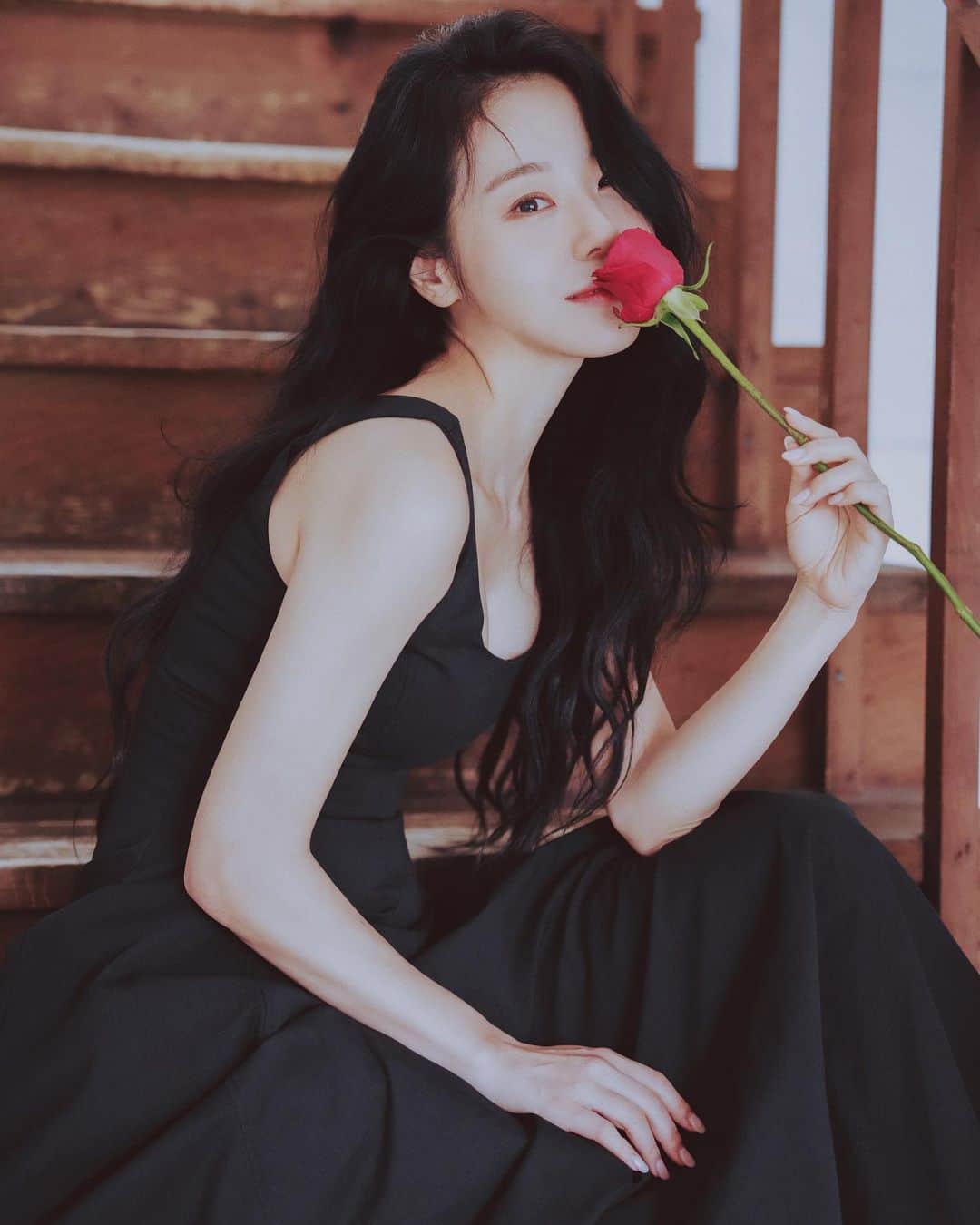 イ・シウォンのインスタグラム：「🥀」