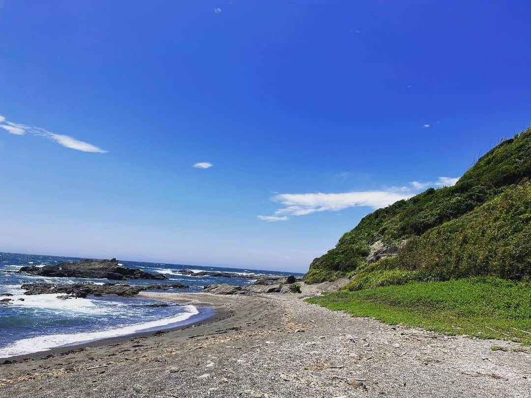 長崎峻侑さんのインスタグラム写真 - (長崎峻侑Instagram)「今年2回目の海🌊☀️ 海最高！！ #海　#波　#夏　#自然　#日焼け　#家族」7月12日 16時48分 - shunsukenagasaki