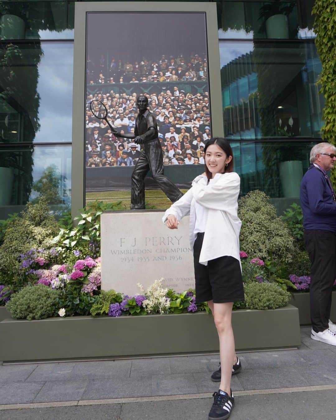 神谷由香さんのインスタグラム写真 - (神谷由香Instagram)「@wimbledon   はじめてのWimbledon🎾 駅着いた時から帰るまで終始ワクワクドキドキしてた🥰  よっしーお疲れ様💐  まいちゃんとよっしーと三重弁で話してると ウィンブルドンがまるで三重県でした🇯🇵🌊  動画も沢山撮ったのでまた編集してアップします📹  #wimbledon #wimbledon2023 #ウィンブルドン #ウィンブルドン2023 #london #ロンドン」7月12日 16時52分 - kamiya_yuka_