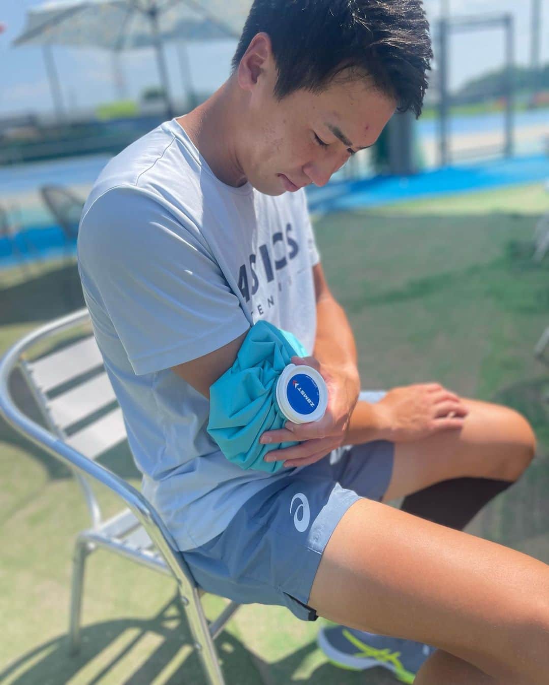 綿貫陽介さんのインスタグラム写真 - (綿貫陽介Instagram)「いつもお世話になっているザムストさんから夏に向けて暑さ対策グッズを頂きました😊 日本に帰って来て暑過ぎてとろけそうですがお陰で元気に過ごせています！！ これから暑い日が続きますが下のリンクからグッズをチェックして、楽しく夏を過ごしましょう😋 https://www.zamst-online.jp/zamst_for_prepare_heat/ @zamst.jp  #zamst #PR」7月13日 18時00分 - tennisuke412