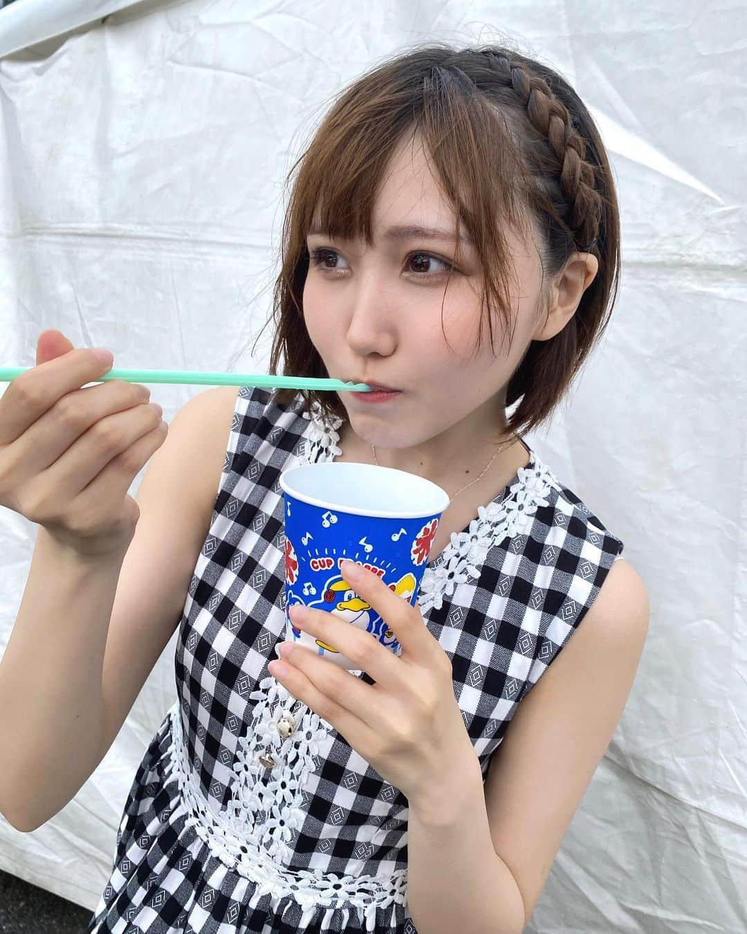 公野舞華のインスタグラム：「⁡ ⁡ ⁡ ⁡ かき氷は何味派？？ ⁡ ⁡ 公野はみぞれか、抹茶🍵 ⁡ ⁡ ⁡」