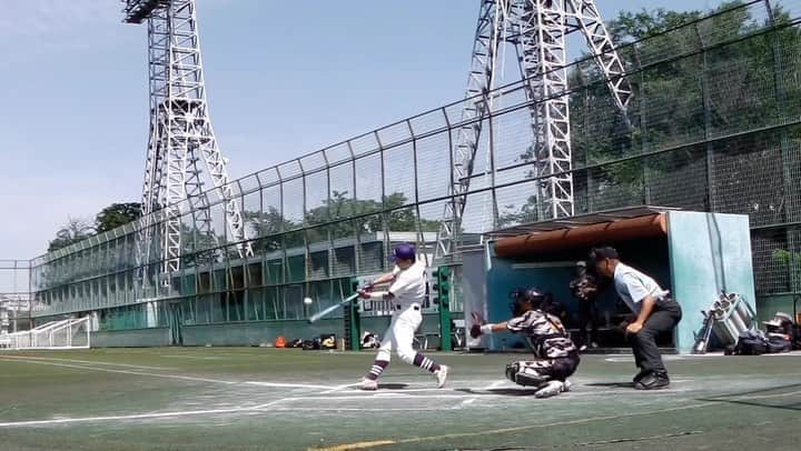 長谷川ヨシテルのインスタグラム：「野球のことを上げると、近場の人がなぜか歴史のことよりも反応してくれるので、調子乗ってまた上げます⚾️ この前の試合で、今シーズン2本目のホームラン(生涯3本目)打ったんす〜！ ※ライトめっちゃ狭いです🏟️  #フランケンズ #Gリーグ」