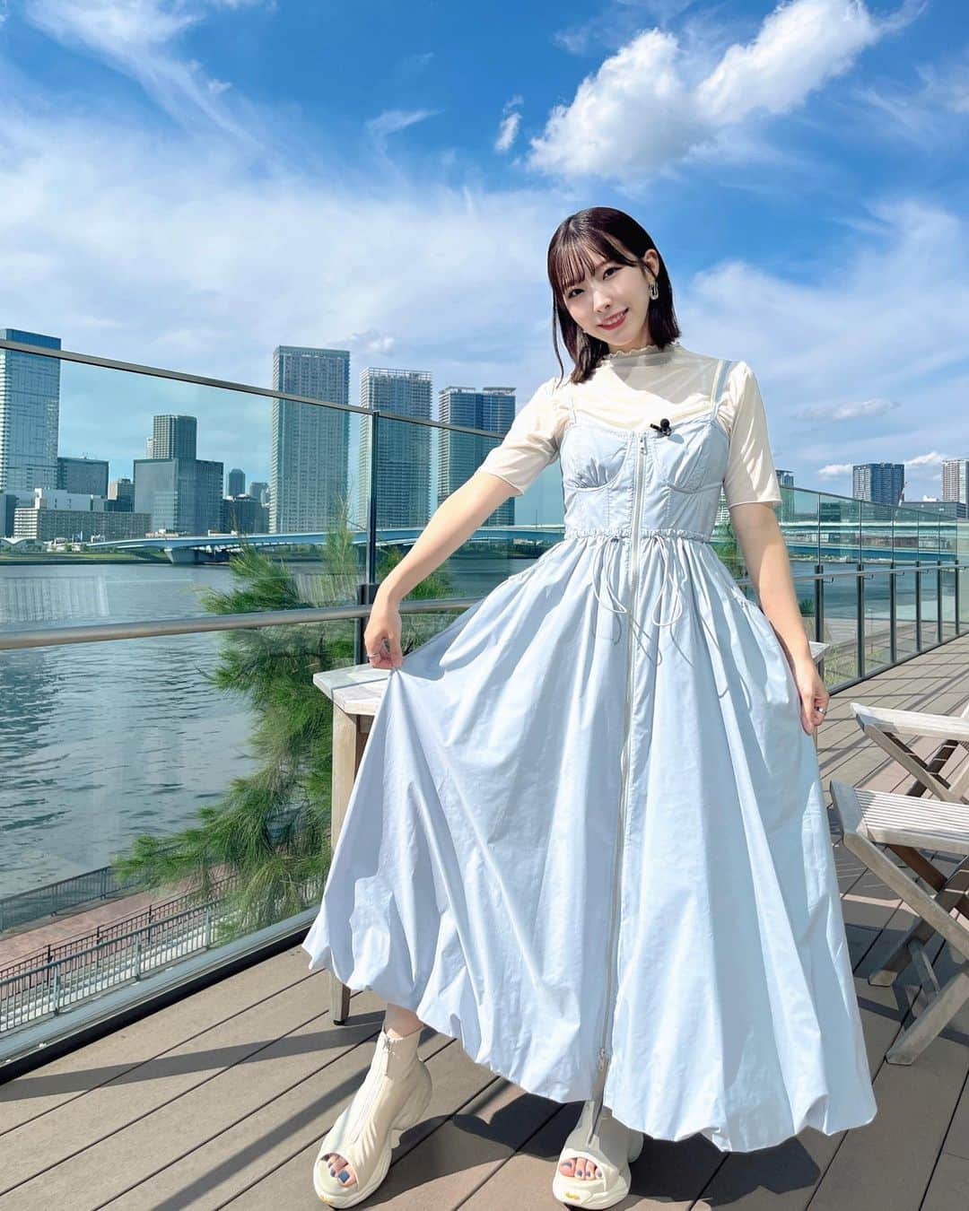岩佐美咲のインスタグラム：「今月のうたなびからホテルラビスタ東京ベイさんからお届けしています✨　　　　　　　　　　　　　　　　　　　　　　　　　　　　　　　　　　　 こちらのホテルは朝食ビュッフェが有名で、美味しい海鮮が揃っていていくらも食べ放題！　　　　　　　　　　 最高の景色を眺めながら天然温泉でくつろぎたい…普通にお客として利用したいくらい素敵なホテルです🥺　　　　　　　　　　　　　　　　　　　 　　　　　　　　　　　　　　　　　　　　　 #ホテル #ラビスタ東京ベイ #温泉 #海鮮 #朝食 #朝食ビュッフェ #ホカンス #私服 #リリーブラウン #ワンピース #hotel #ootd #lilybrown」