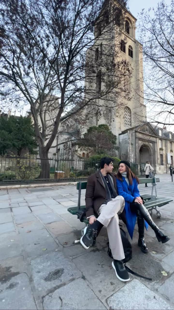 Kim Chiuのインスタグラム：「Happy Birthday to the person who holds my ❤️. Thank you for being you and always putting a smile on my face. Cheers to many more laughs to share, places to explore, things to solve, and many more, most especially birthdays to celebrate. ☺️🎂 I am always here for you, supporting you in everything you do!😘 Happy Birthday @xianlimm ❤️🎂💋🥂」
