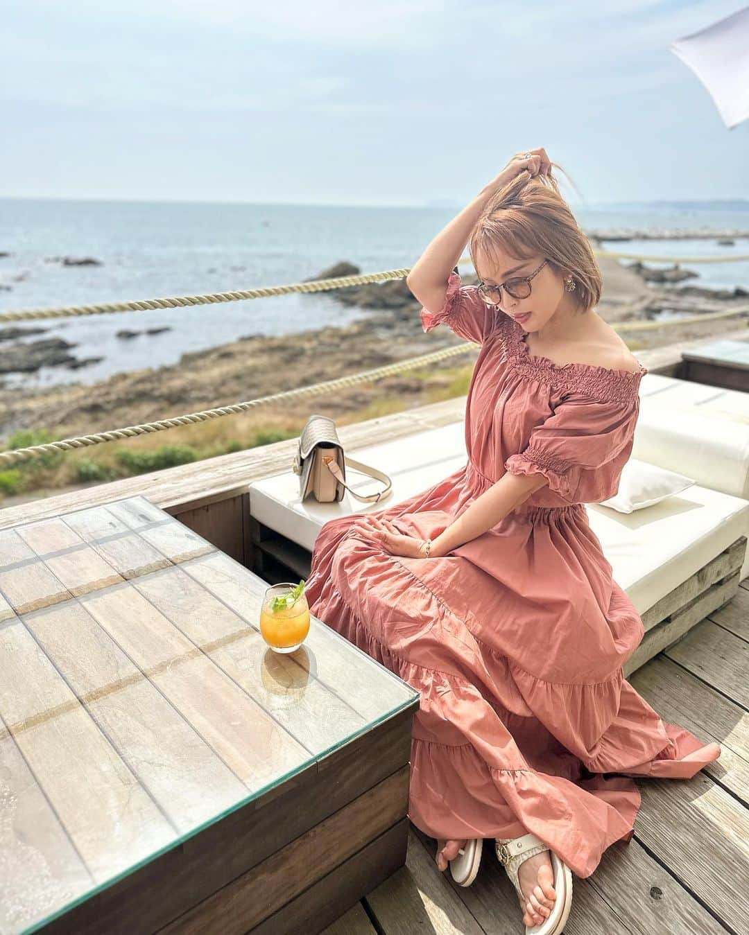 板橋瑠美さんのインスタグラム写真 - (板橋瑠美Instagram)「大好きなお店にリフレッシュしに❤︎  海が目の前で本当開放的なcafe @underthepalmo.jp   に行ってきました💓  私の第二の姉的存在の、まきちゃんが海大好き！ドライブ大好き！なので、 日頃お世話になってるのでドライブにお連れさせていただきました^ ^✨✨  海外みたいー！！ってまきちゃん喜んでくれて良かった☻✨  相変わらずご飯も美味しかったし、  またいきたいなー💓」7月12日 21時01分 - rumi_official_0616