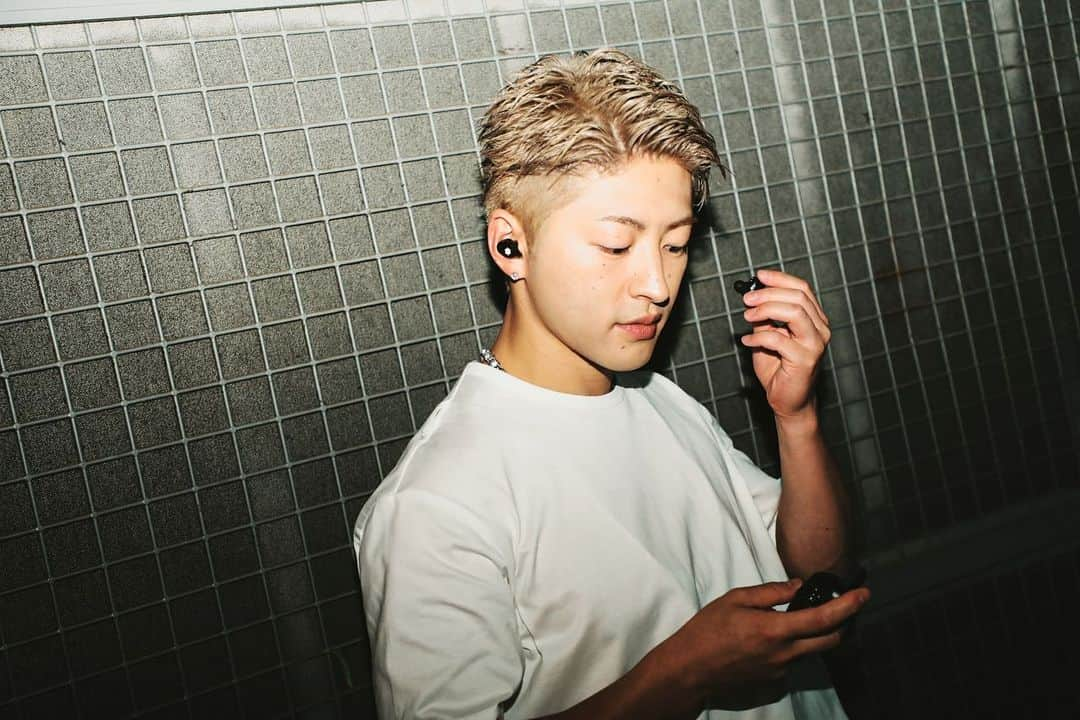 佐野玲於さんのインスタグラム写真 - (佐野玲於Instagram)「@montblanc 🕺🎧     #Montblanc #MontblancMTB03 #PR」7月12日 21時06分 - reo_sano_official_acc