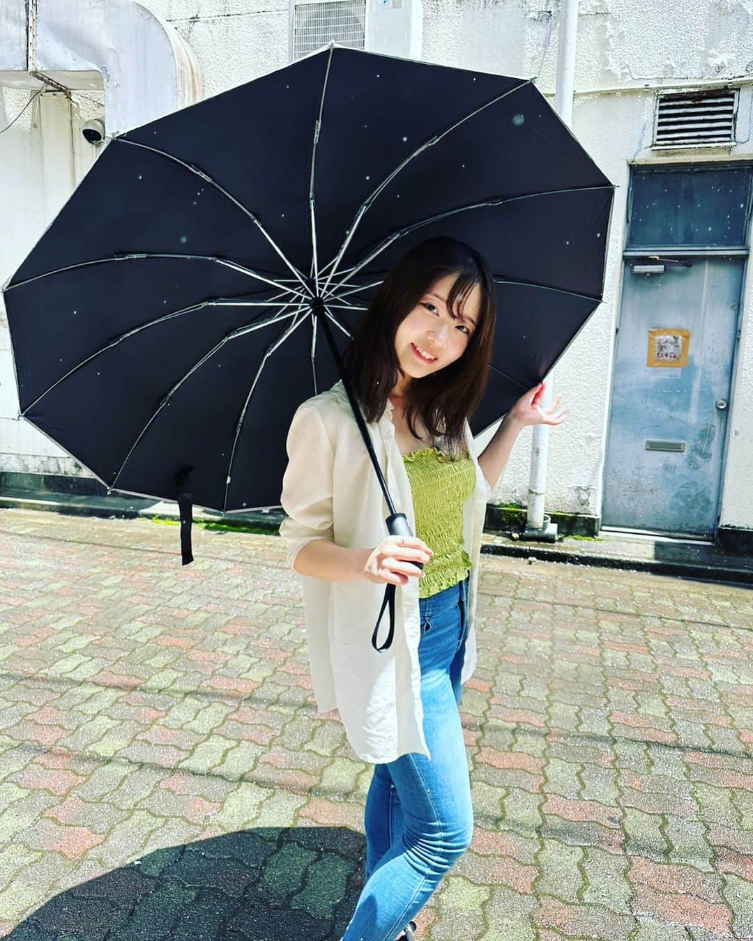 二葉エマさんのインスタグラム写真 - (二葉エマInstagram)「.  てんきあめ〜☀️  .」7月12日 21時39分 - futaba_ema