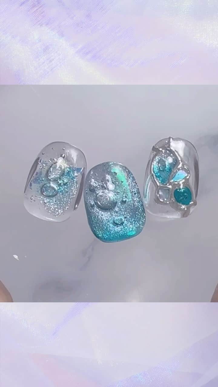 なかやまちえこのインスタグラム：「@emena_nail.official バブル用のジェル🫧⠀ ⠀ #youtube でゆっくり観れます！⠀ バブル専用ジェルはバブルが作りやすいのか！？ https://youtu.be/KTN2ssBU47w⠀ ⠀ #nail #nails #nailart #ネイル #美甲 #ネイルアート  #japanesenailart #manucure #japanesenails #manicurist #gelnails #أظافر #네일아트 #미용  #เพ้นท์เล็บ #artedeuñas #เพ้นท์เล็บเจล #ジェルネイルデザイン #ネイルデザイン #nagelkunst #バブルネイル #泡ネイル #bubblenails」