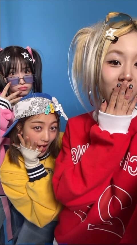 のインスタグラム：「Hit me one time baby 다시 한 번 ♬  #원스 #ONCE #트와이스 #TWICE  #원스4기 #ONCE_4TH_GENERATION」