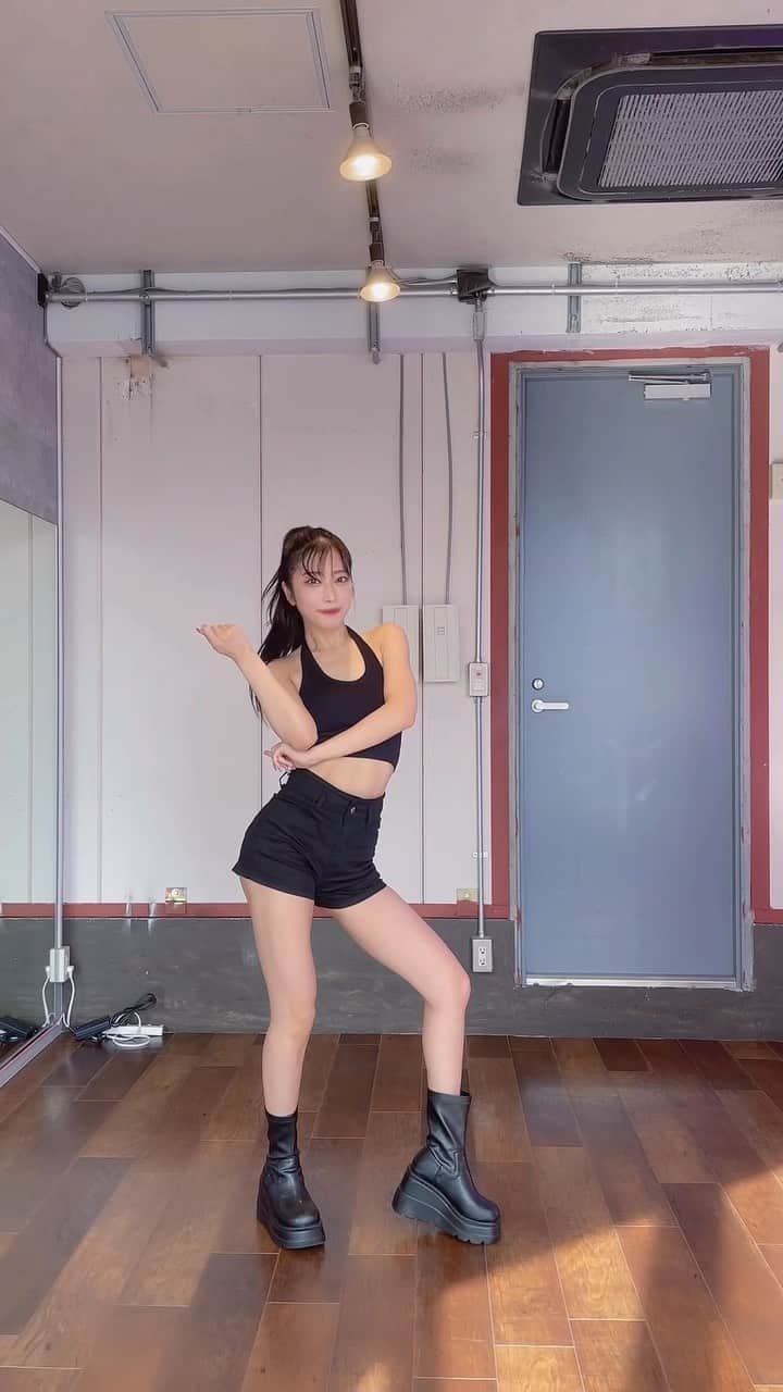西井綾音のインスタグラム：「久々に踊ってきた #spicy #spicychallenge #dance #kpop #踊ってみた　#ダンス #エスパ #에스파  #스파이시챌린지」