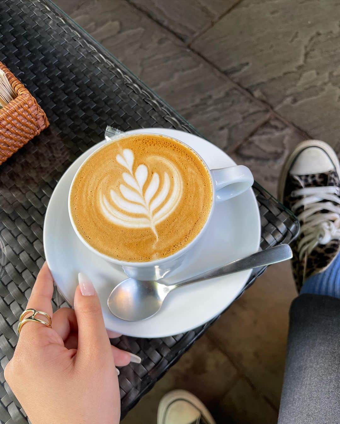 MISAのインスタグラム：「☕️」