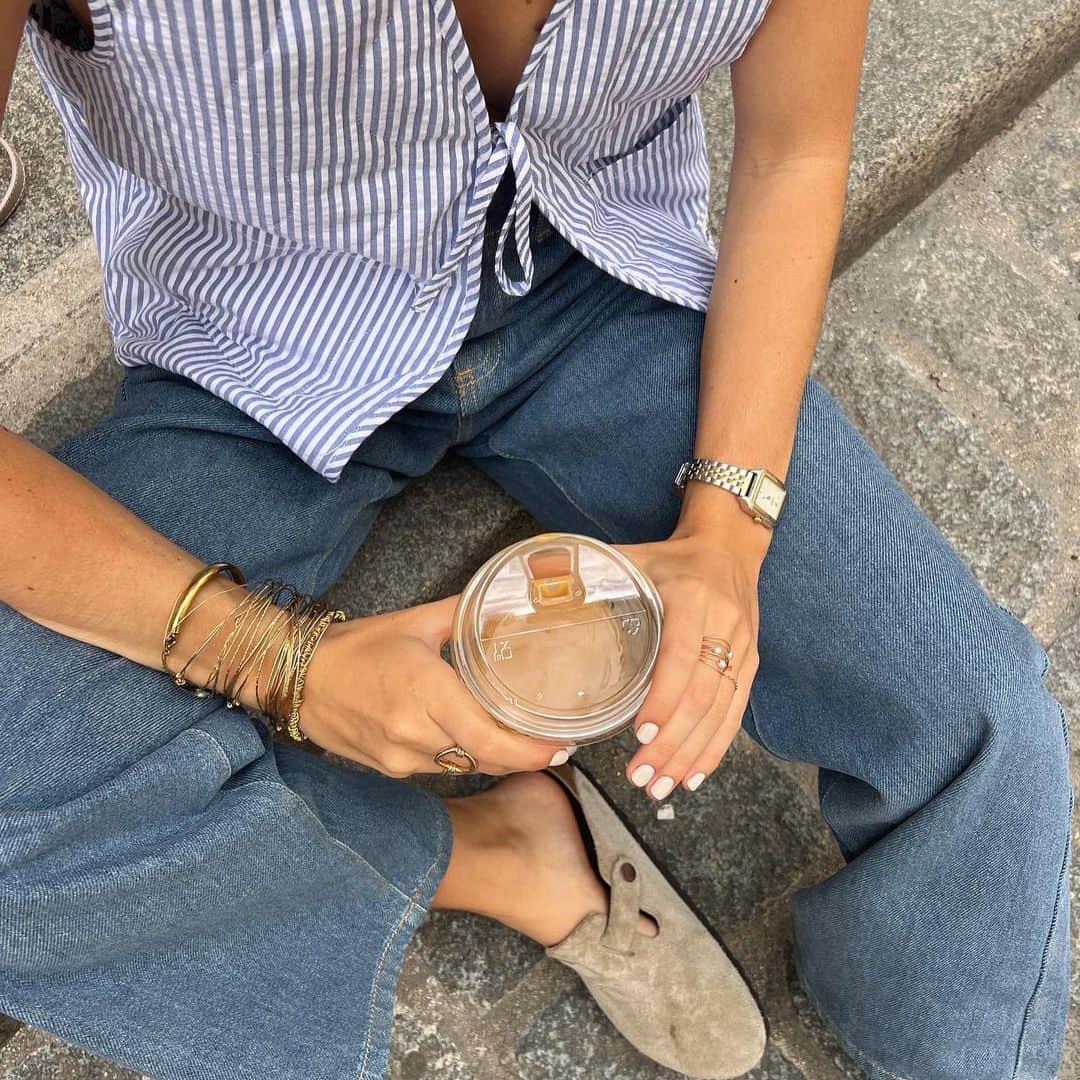 CLUSEさんのインスタグラム写真 - (CLUSEInstagram)「We love seeing our CLUSEclub wearing their CLUSE watches around the world 🌍✈️ This summer don't forget to tag us in your adventures ✨💞 Shop your summer essential at cluse.com 🍉☀️ #cluse #cluseclub」7月12日 22時39分 - cluse