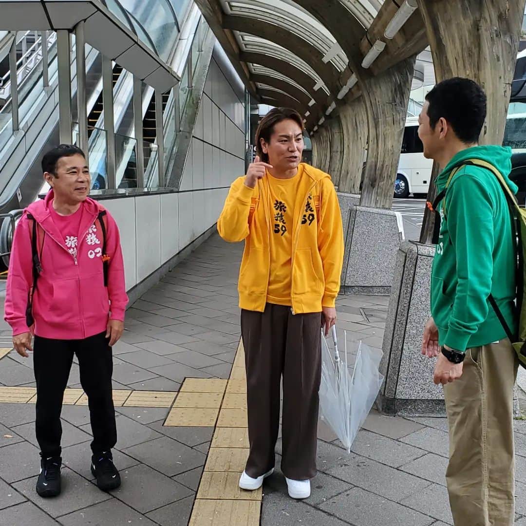 のインスタグラム：「今夜25:35から『狩野英孝プロデュース宮城県の旅』がスタート😂ゲストは初登場、狩野英孝さん🌞早速絶品グルメを堪能し、あのカリスマ漫画家さんのミュージアムへ🚐テンション上がりまくりの一行、そして英孝さんの意外なキャラ発掘😱ご期待ください🙇」