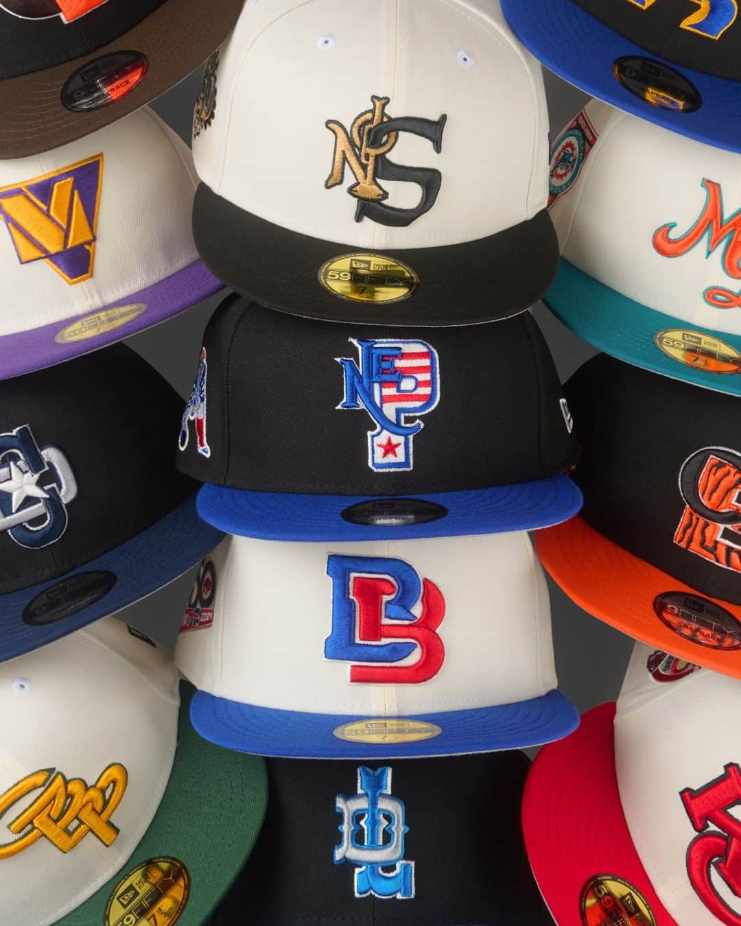 ニューエラ・キャップさんのインスタグラム写真 - (ニューエラ・キャップInstagram)「We pulled from our archives to bring you the NFL City Originals collection, featuring select team logos used in the 90s. Grab yours now in headwear and apparel.」7月12日 22時59分 - neweracap