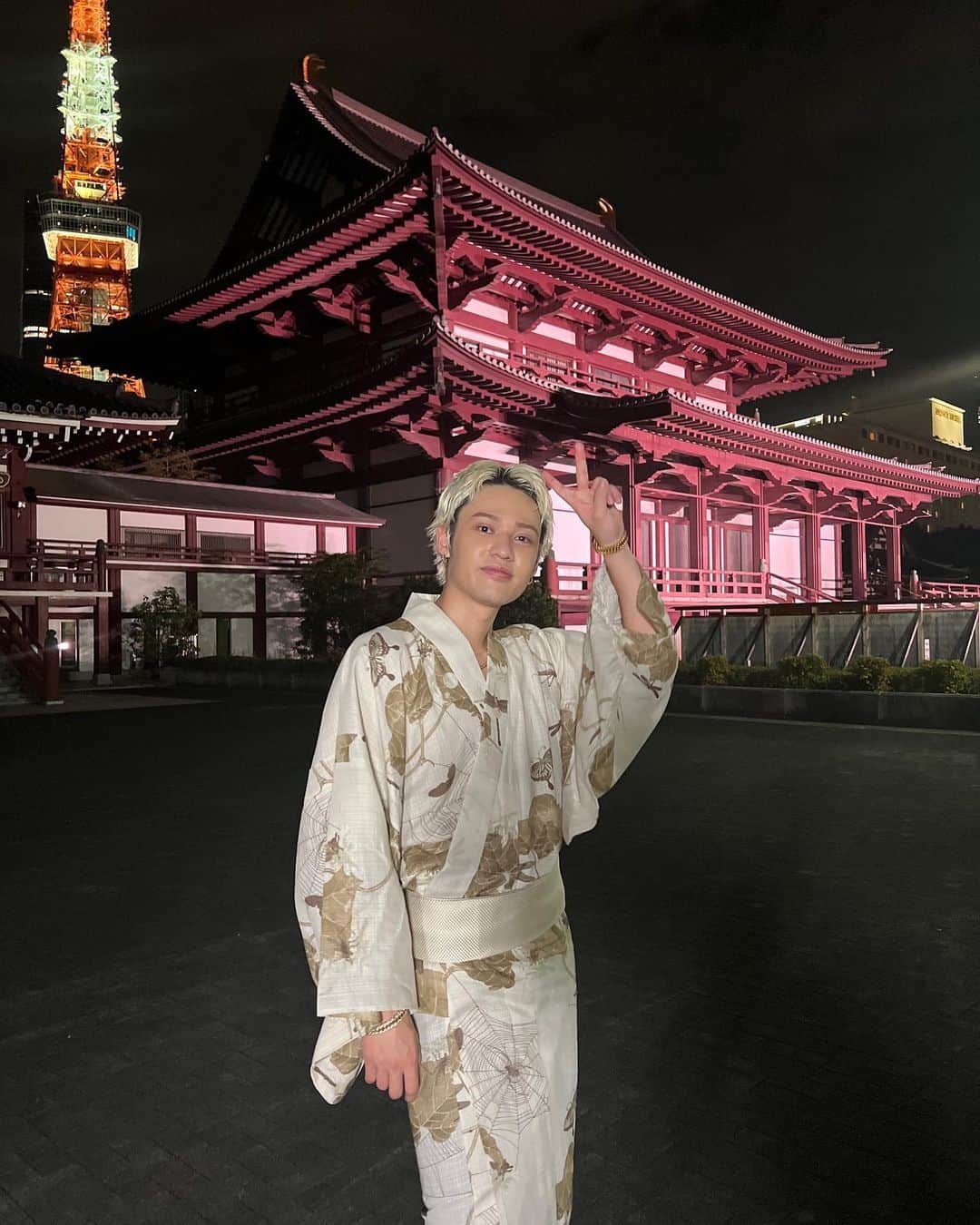ひゅうがのインスタグラム：「FNS歌謡祭ありがとうございました！ 昔からずっと大好きな湘南乃風の皆さんとこんな素敵な舞台に立てた事が本当に嬉しくてまた最高の思い出ができました！  #FNS歌謡祭  @yandsons」