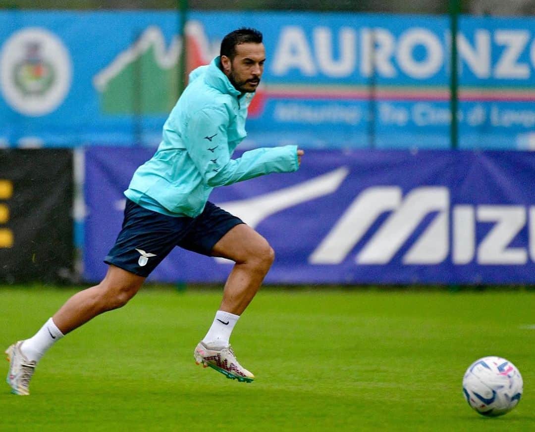 のインスタグラム：「⚽️ Back to work!! #ForzaLazio 🦅💪⚪️🔵」