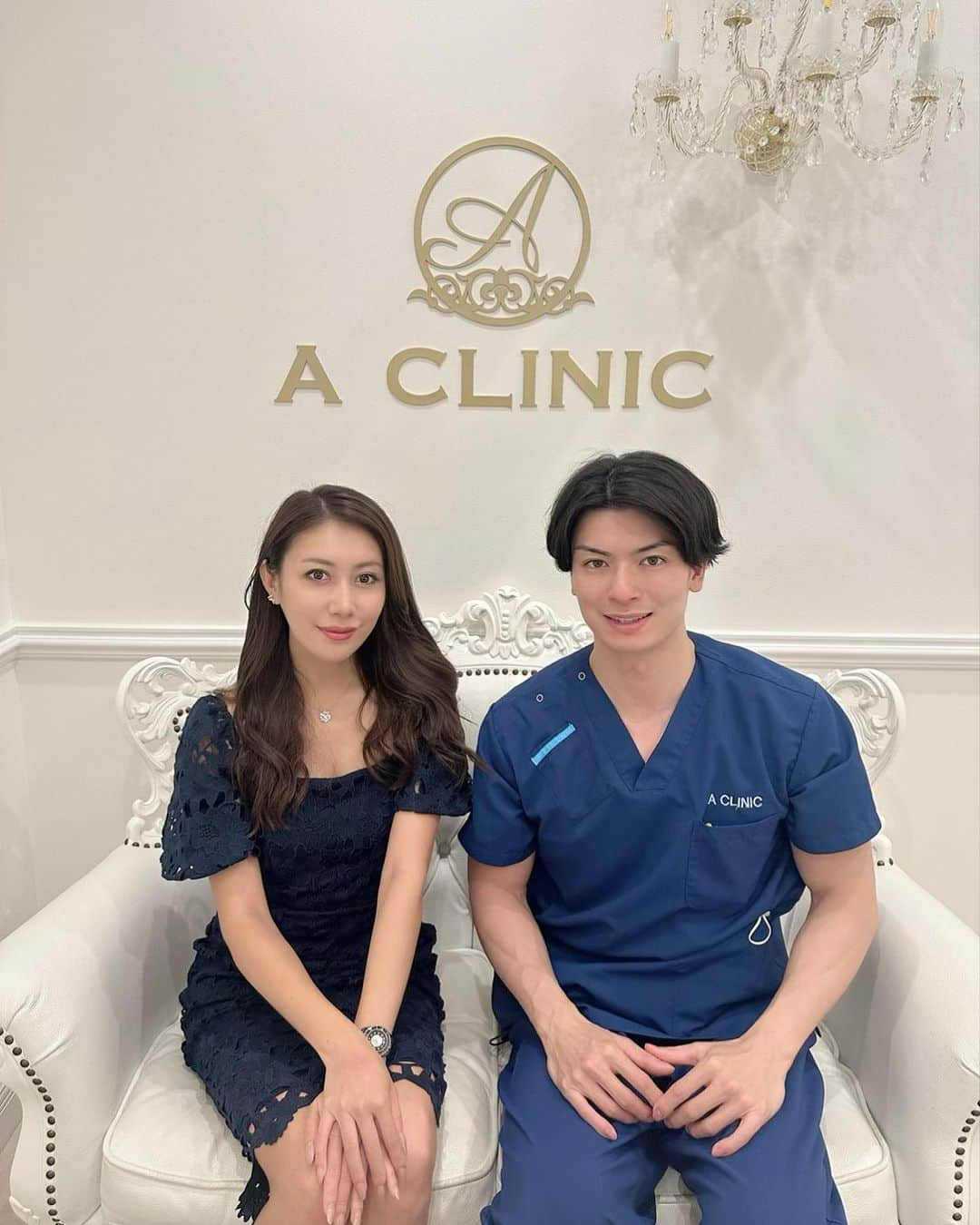 齋藤菜月さんのインスタグラム写真 - (齋藤菜月Instagram)「@a_clinic_ginza で @aclinic_hasegawa 先生に #Aスレッド　を施術してもらいました🩷  2年前くらいに1day脂肪吸引とAスレッドをやってもらって スッキリしたけど 最近また輪郭がぼやけてきて 口元もたるんでいたのでひきあげてもらいました！ 先生が丁寧にカウンセリングしてくださって、 左右差も改善された👶  ほうれい線も気になってきていたので 輪郭のたるみと ほうれい線を引き上げてもらいました💖 施術直後からフェイスラインが整いました🥹✨ 半年から一年持つそうなので またメンテナンスもお願いしよう☺️☺️  悩み別にカウンセリングしてくれて 施術してもらえるから 色々な悩みを相談してみるのがおすすめです🥹 すぐに効果が出るから嬉しい限り🥰  #aスレッド #1day小顔脂肪吸引 #糸リフト #aclinic #aclinic銀座 #aclinic横浜 #aclinic新宿#aclinic名古屋#aclinic大阪 #aclinic仙台 #aclinic池袋#aclinic福岡#aクリニック#エークリニック #美容 #小顔 #美肌#リフトアップ #美容外科 #美容皮膚科 #美容クリニック #長谷川光」7月12日 23時51分 - irisnacchi