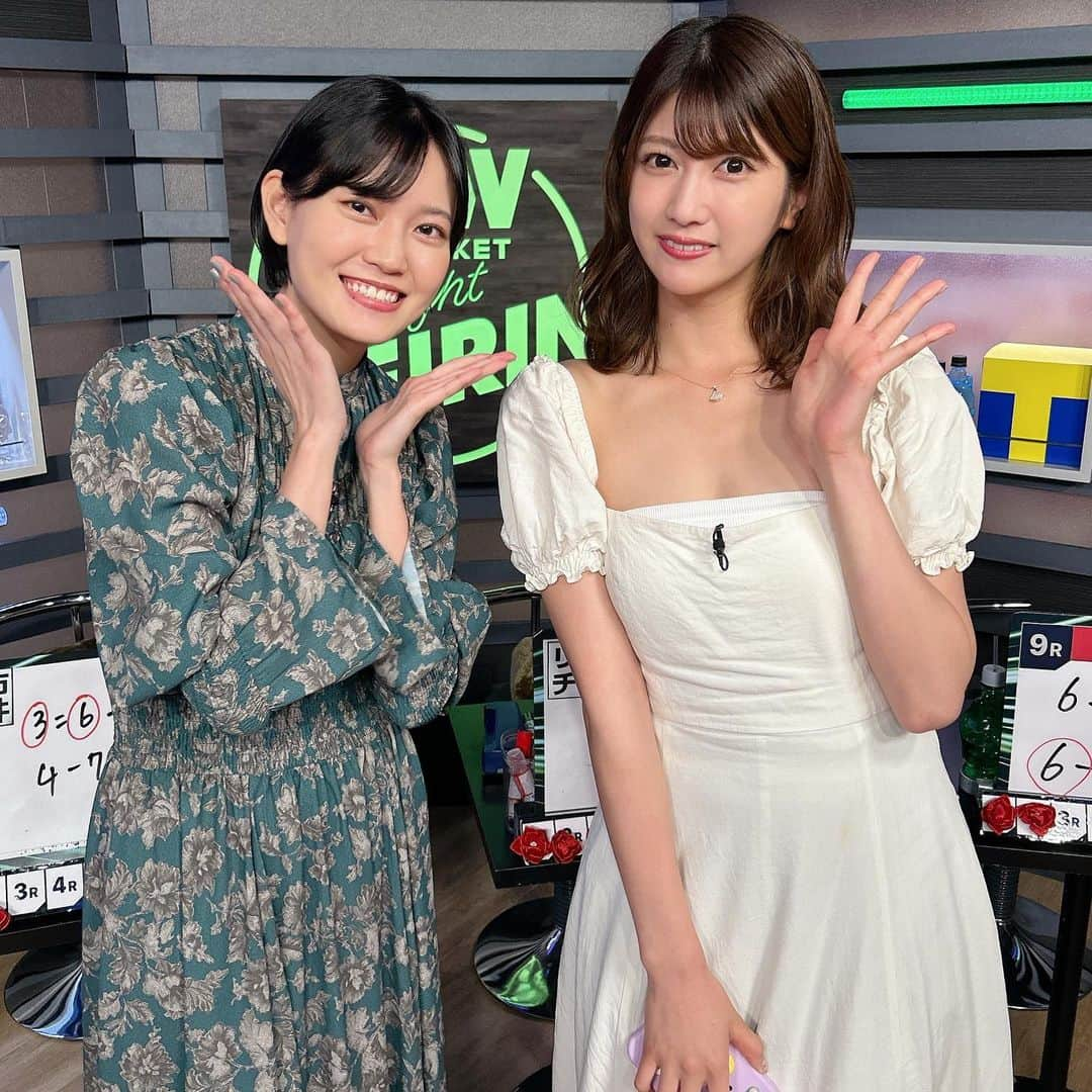 リチさんのインスタグラム写真 - (リチInstagram)「ABEMA #ミッドナイト競輪  ありがとうございました🌃❕  はじめての競輪！！！！ クロちゃんに昨日いっぱい 競輪のこと教えてもらってたのに 緊張して全部忘れた。。笑  これからも競輪いっぱいみて クロちゃんと一緒に競輪楽しめるようになりたいなあ🔥🔥  ご一緒した市井さんと瀧山さんに ツーショット撮っていただきました🥺🫶🫶 優しかった。。！！  ありがとうございました！  #三上佳孝 さん #八木真澄 さん #どりあんず さん #市井紗耶香 さん #瀧山あかね さん #abema #競輪」7月13日 0時12分 - richi_bousho