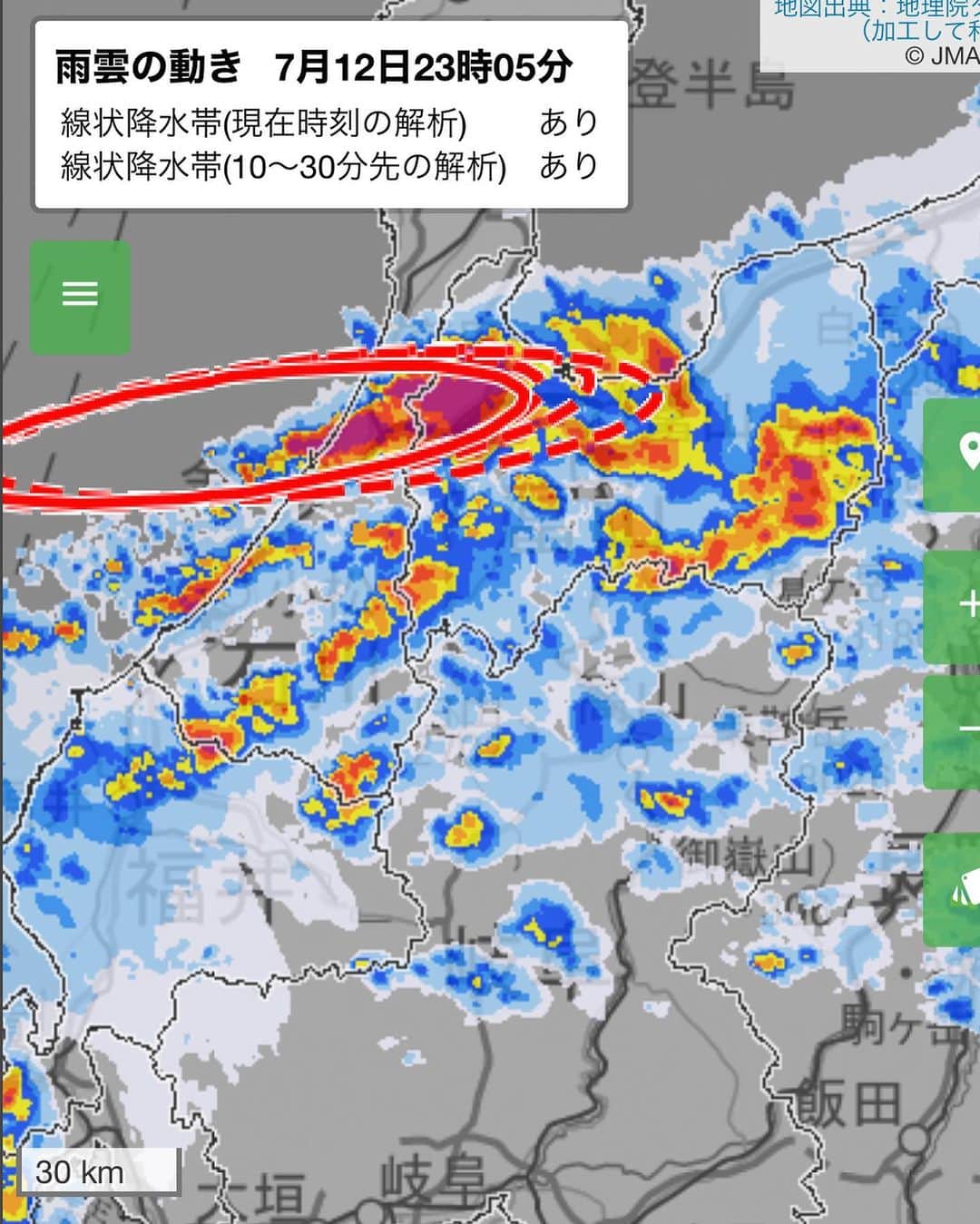根本美緒さんのインスタグラム写真 - (根本美緒Instagram)「線状降水帯が発生し、金沢周辺で浸水被害が出ているようです。石川富山の皆様命を守る行動を‼️気象庁のキキクル並びに自治体の情報を入手し、夜中ですのでまずは垂直避難を。#気象情報 #気象庁 #キキクル 黒いところは被害が既に発生しているところという意味。警戒レベル5 #気象予報士」7月13日 0時13分 - nemotomio.official